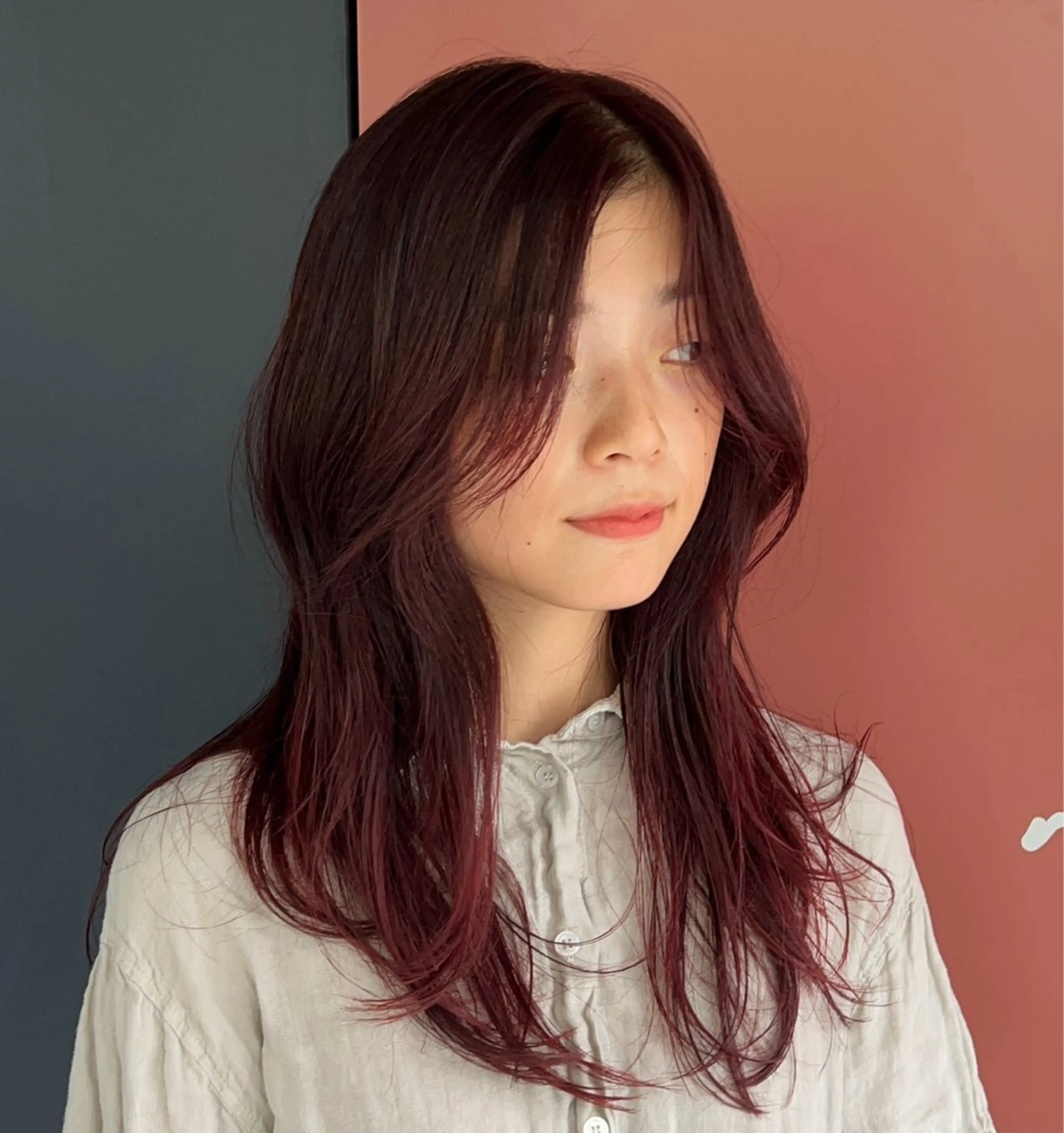 ロング カラー ブリーチ ブリーチなしカラー レッドカラー ケアブリーチ/ ハイトーン/牧野のヘアスタイル