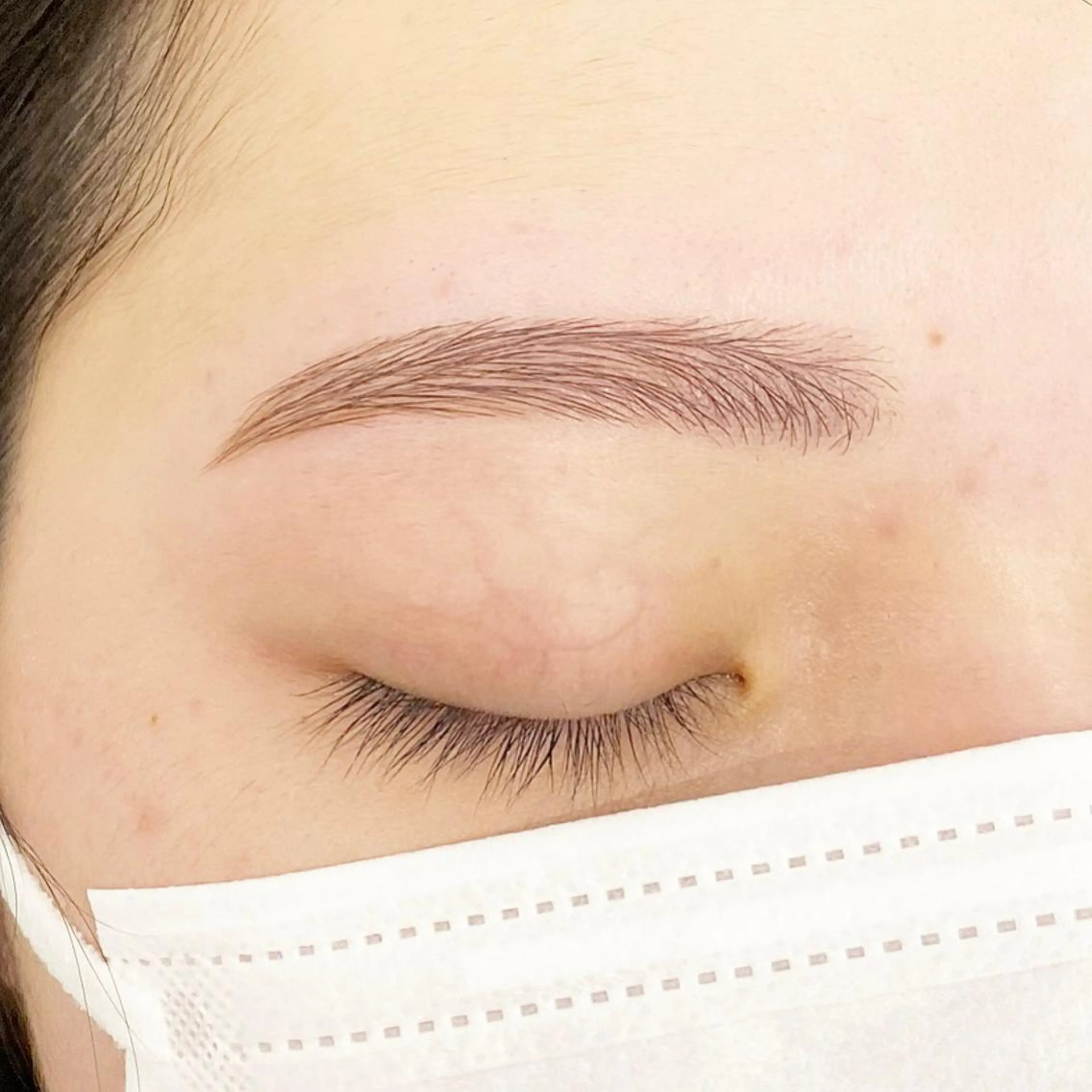 カラー アイブロウ elblink risaのマツエク・マツパデザイン