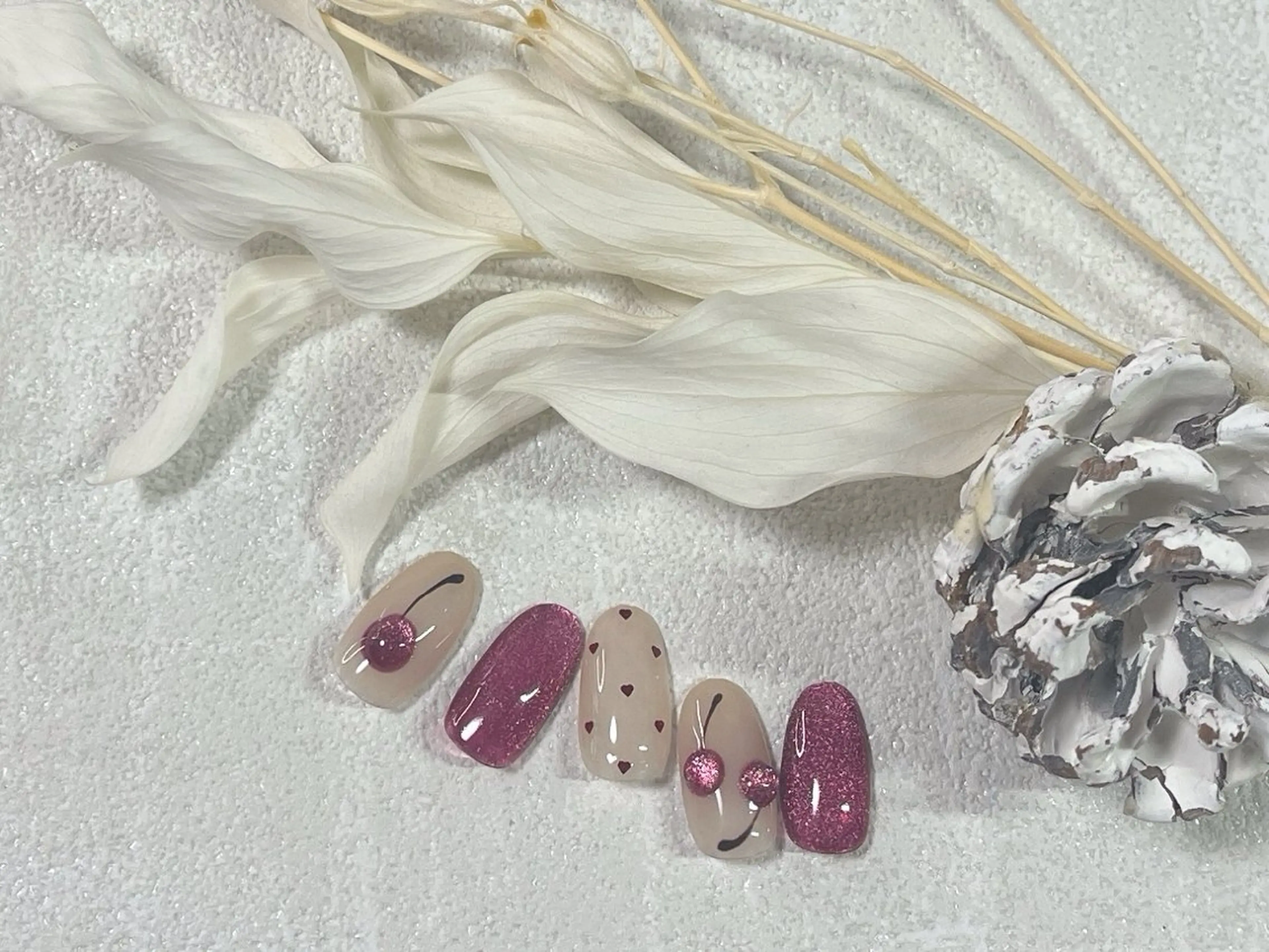 ネイル オーロラネイル フットネイル フレンチネイル ジェルネイル マグネットネイル ハンドネイル kiki nail &brow二子玉川の眉毛・アイブロウイメージ
