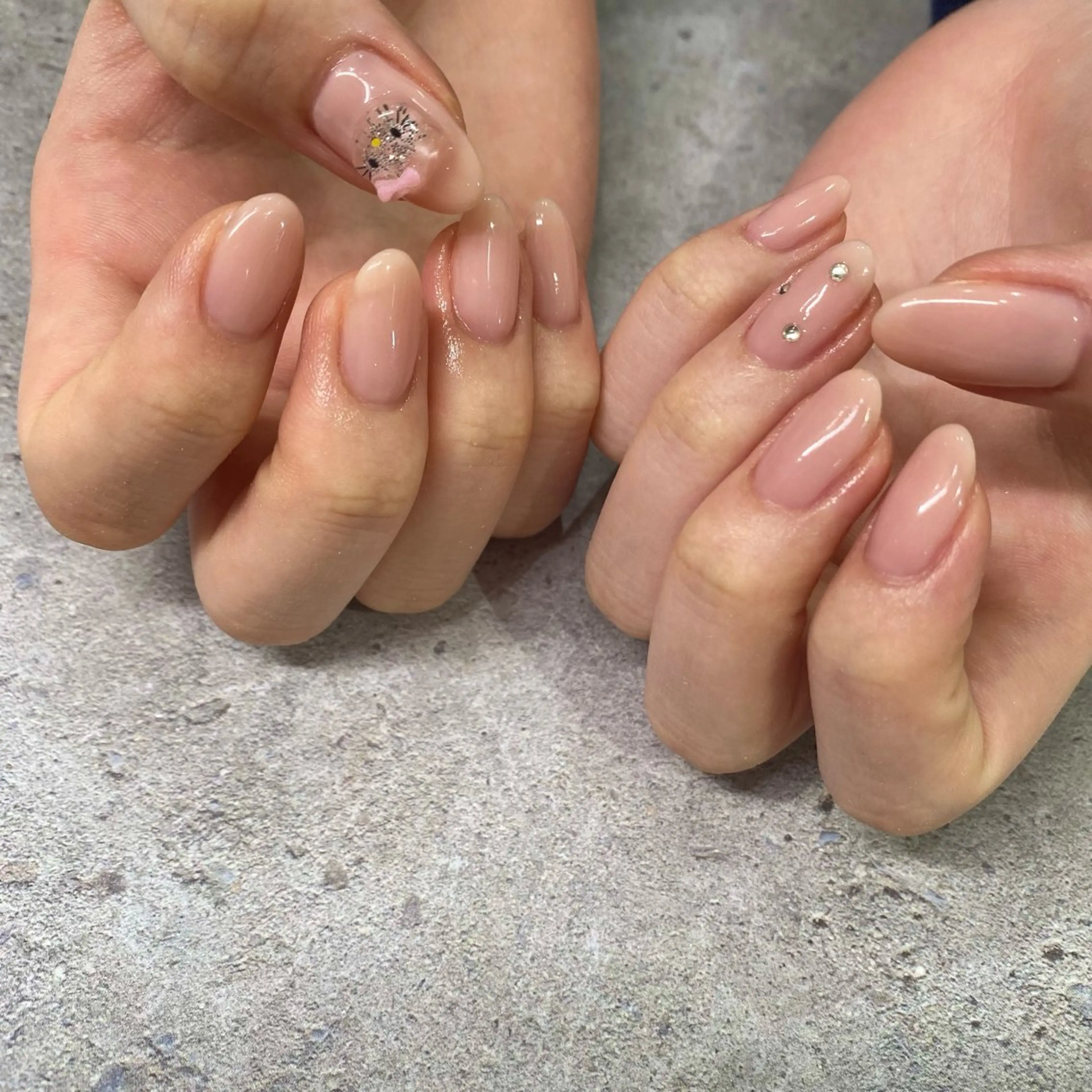 ネイル クリアネイル ピンク ハンドネイル WAVY airiのネイルデザイン