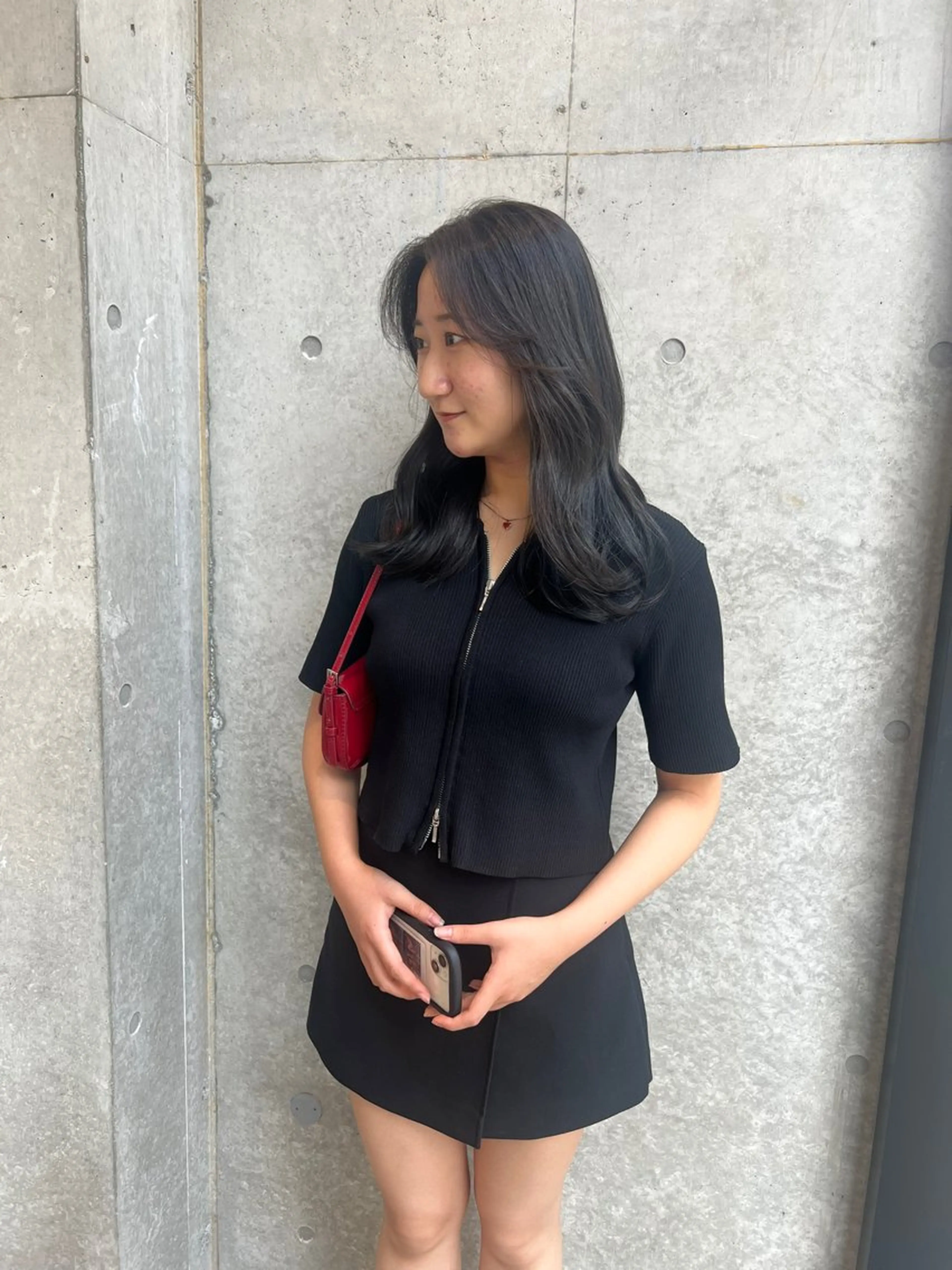 ロング カラー ロングレイヤー アッシュ ベージュカラー ブリーチ 透明感カラー カット ヘアカラー トリートメント 誰より丁寧なカット/ 小林輝/レイヤーのヘアスタイル