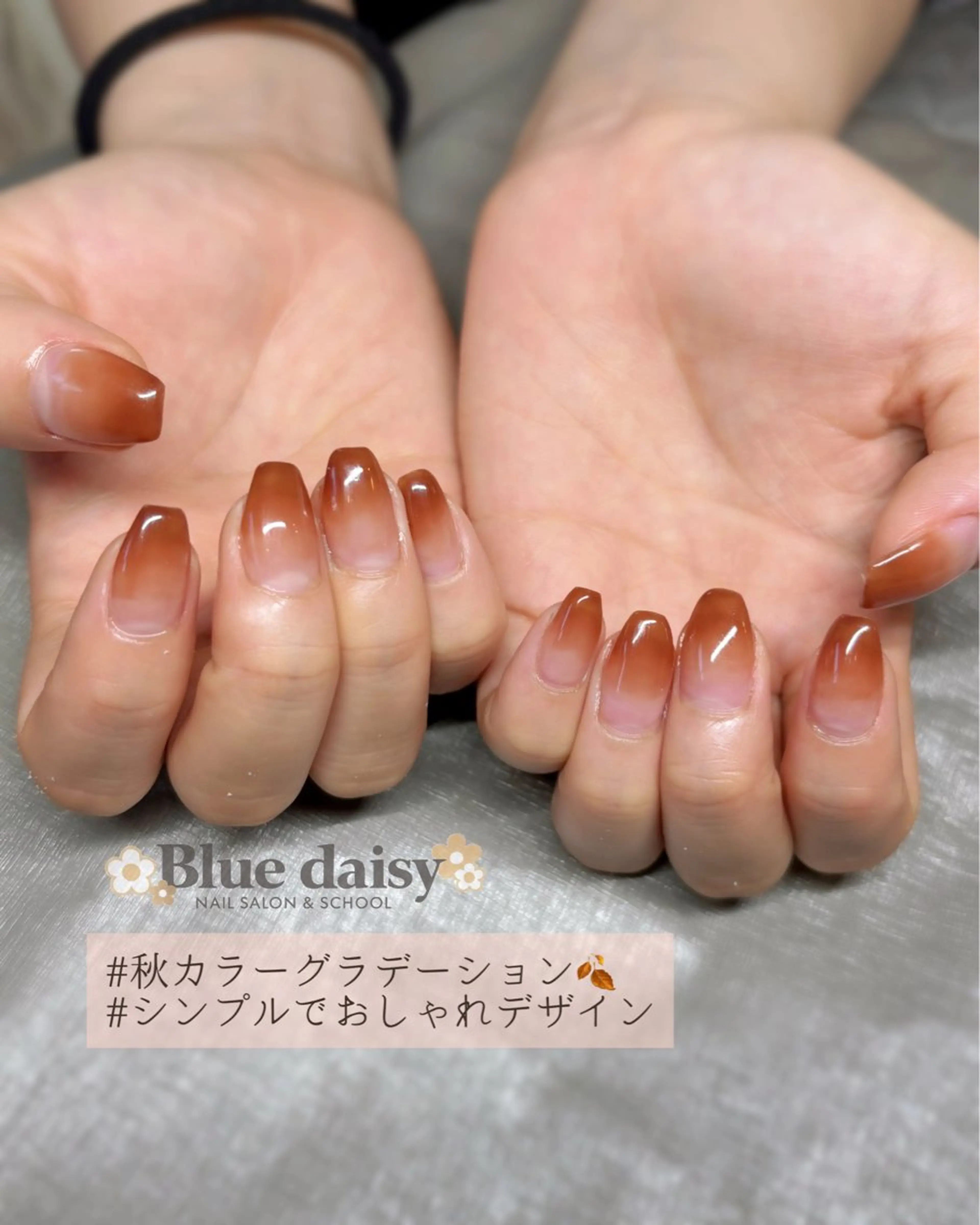 ネイル ジェルネイル グラデーション マグネットネイル 持ち込み パラジェル ハンドネイル Blue daisy 栄本店のネイルデザイン