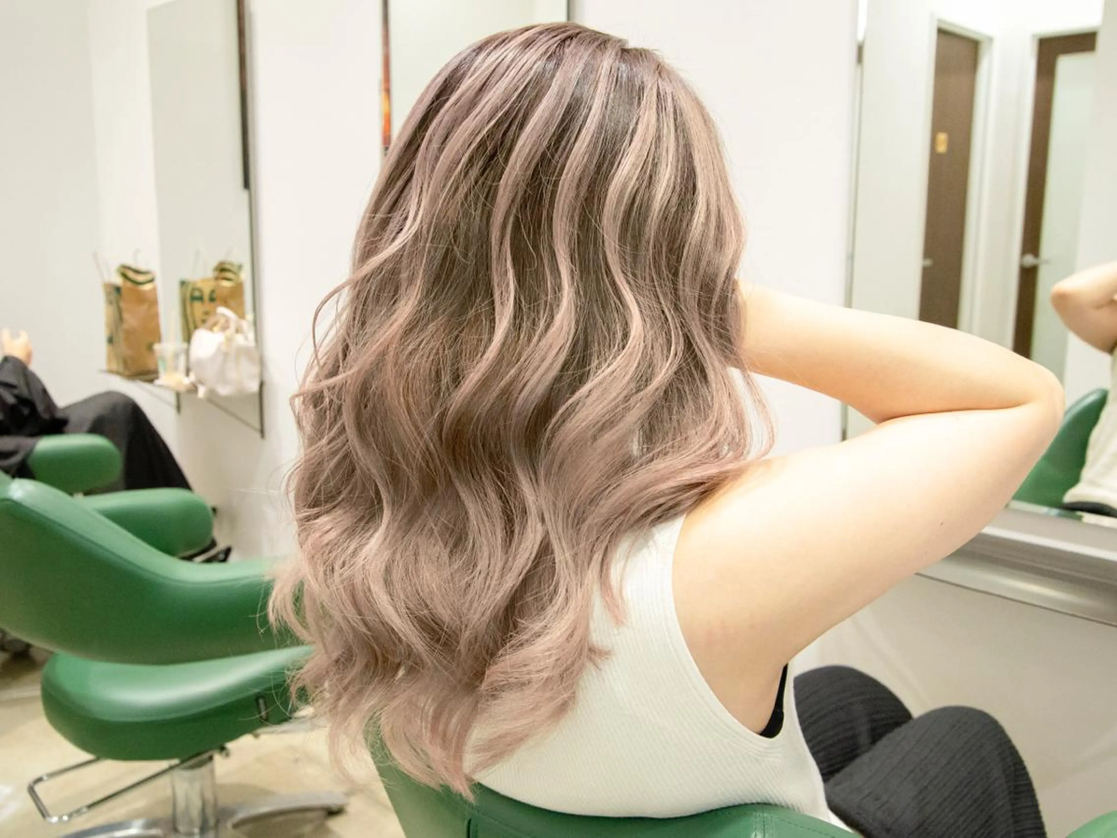 ロング カラー Re:ta Hair 飯田淳平のヘアスタイル