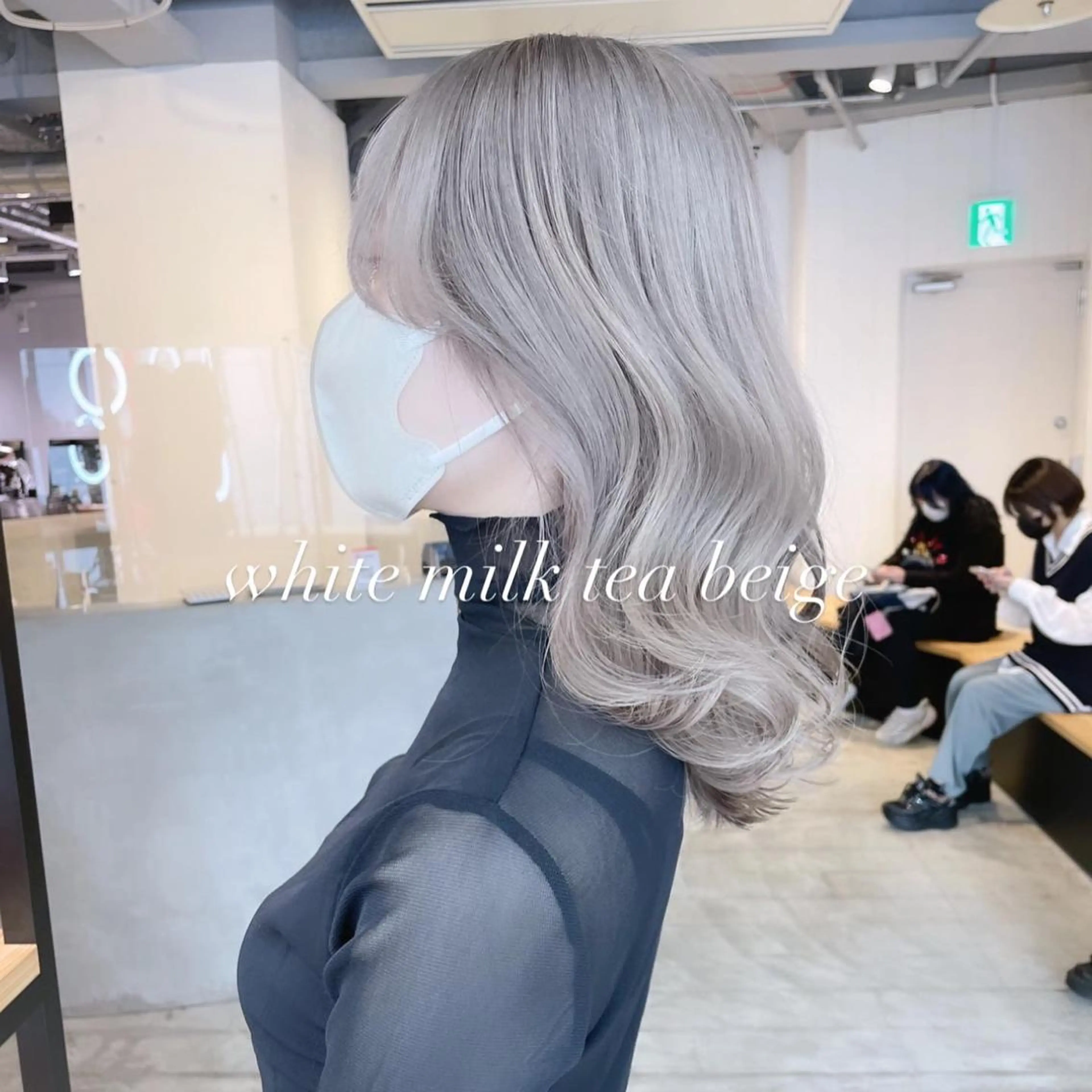 セミロング カラー ブリーチ カット ヘアカラー トリートメント ヘアセット 💜ハイトーン💛 マジカルかいちゃんのヘアスタイル