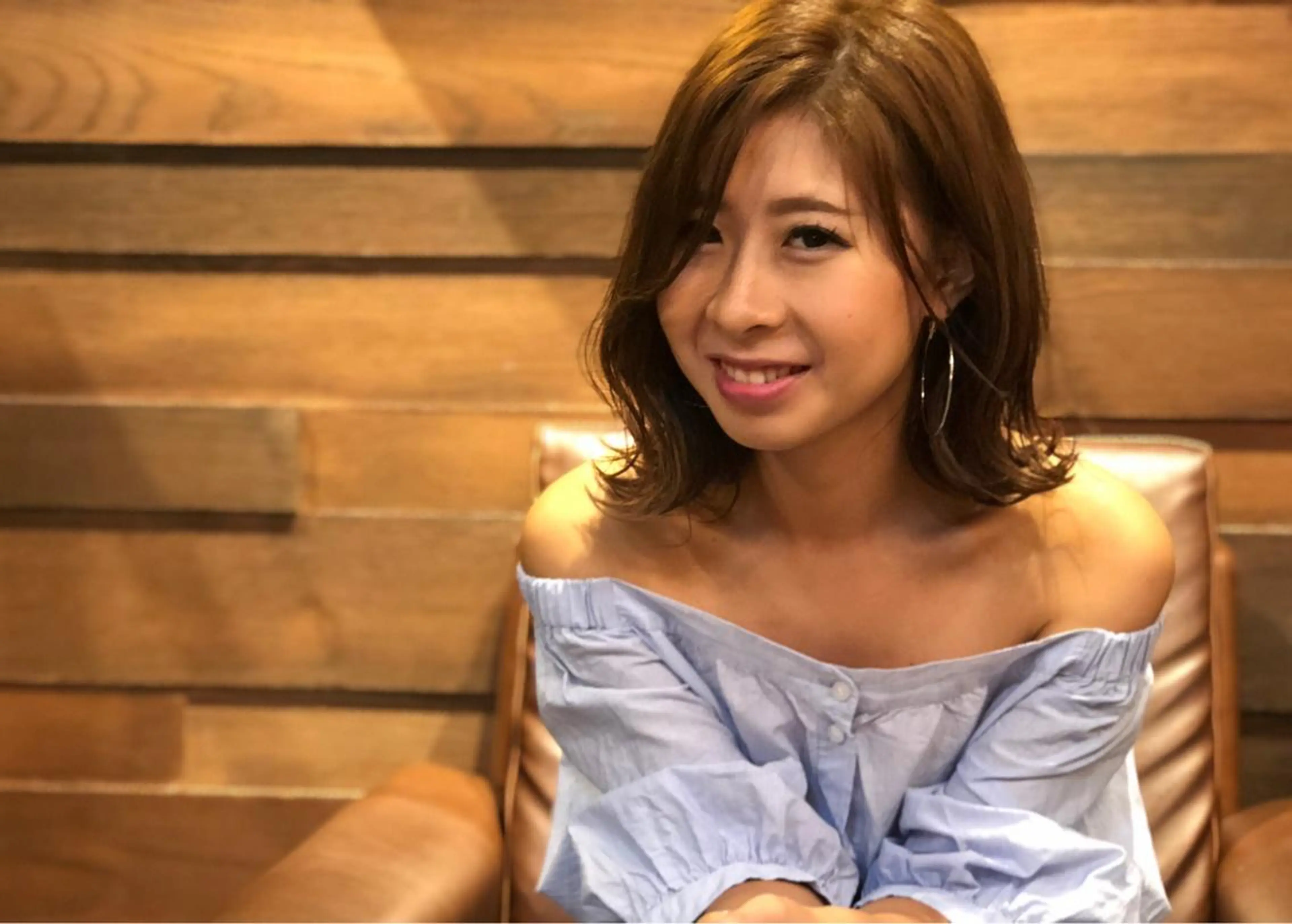 セミロング カラー 切りっぱなしボブ アッシュ ベージュカラー ボブ カット ヘアカラー トリートメント Clay所属・及川 祐輔のヘアスタイル