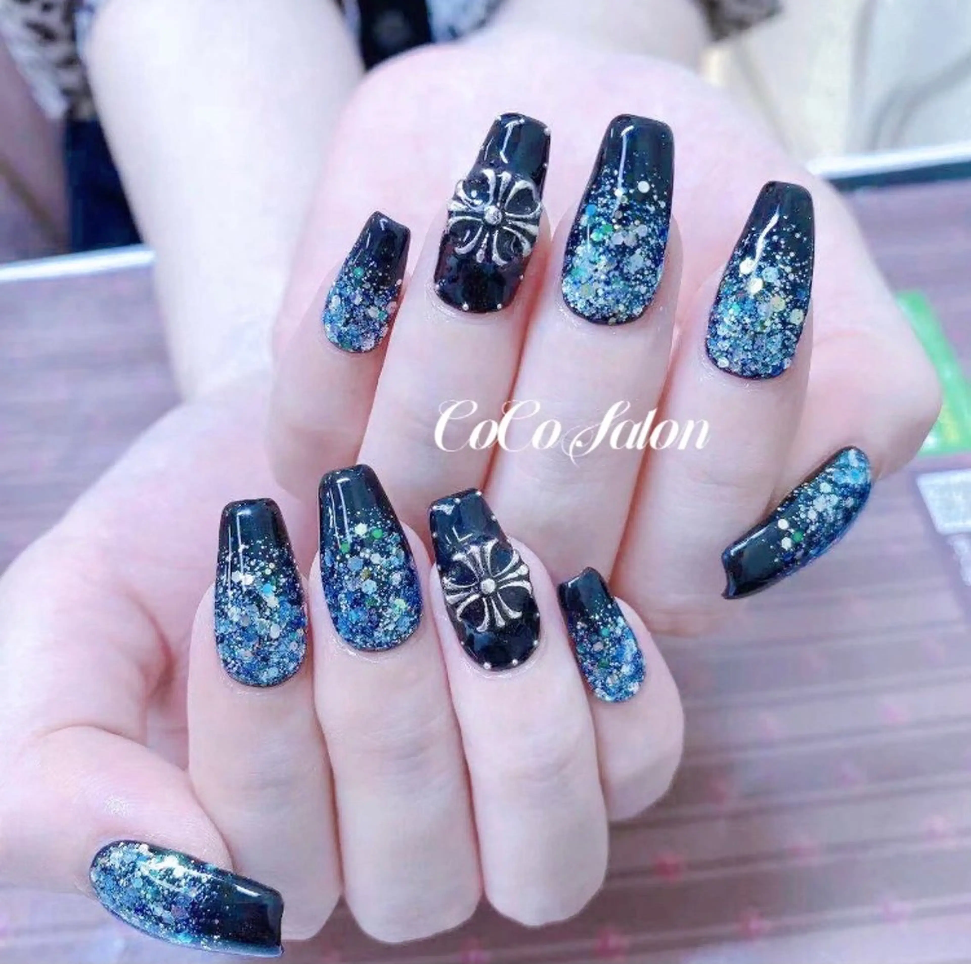 ネイル ジェルネイル キラキラネイル CoCo Salon ネイル/睫毛/脱毛のネイルデザイン