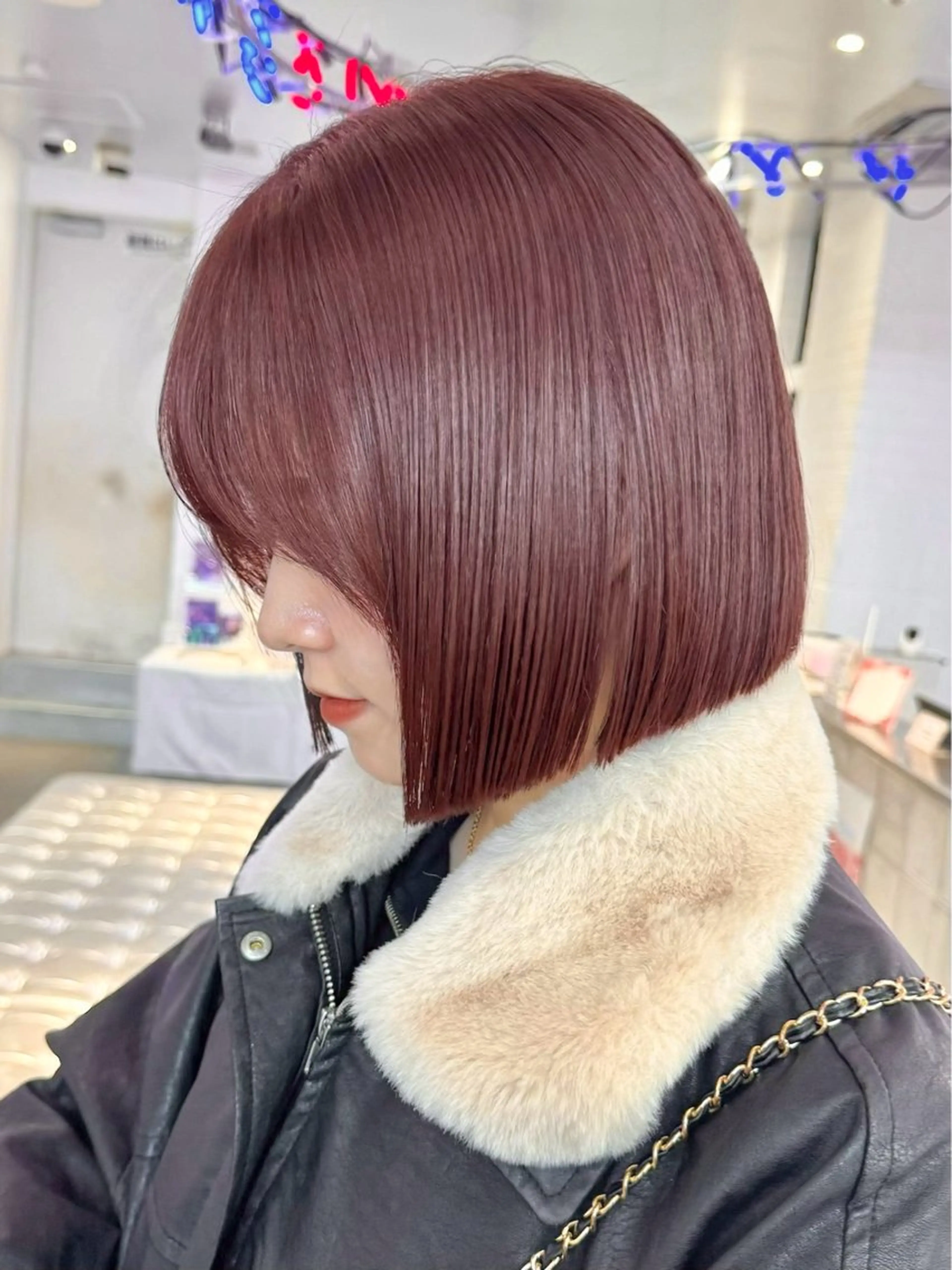 ショート カラー ヘアアレンジ カット ヘアカラー トリートメント ヘッドスパ ヘアセット 顔周りカット×透明感 カラー💫AINAのヘアスタイル