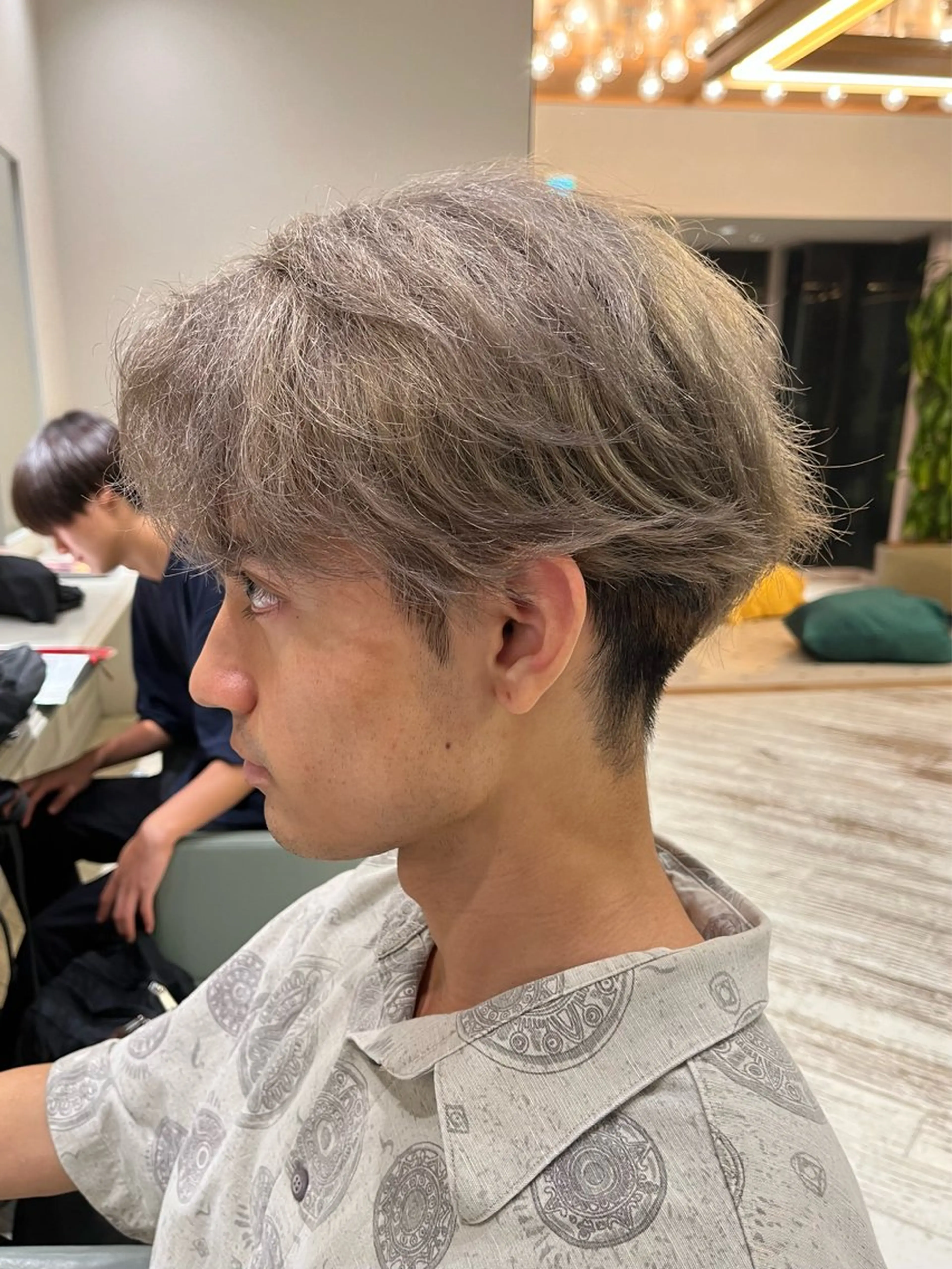 ショート カラー アッシュ 透明感カラー ✨大人ショートヘア ✨ロイのヘアスタイル