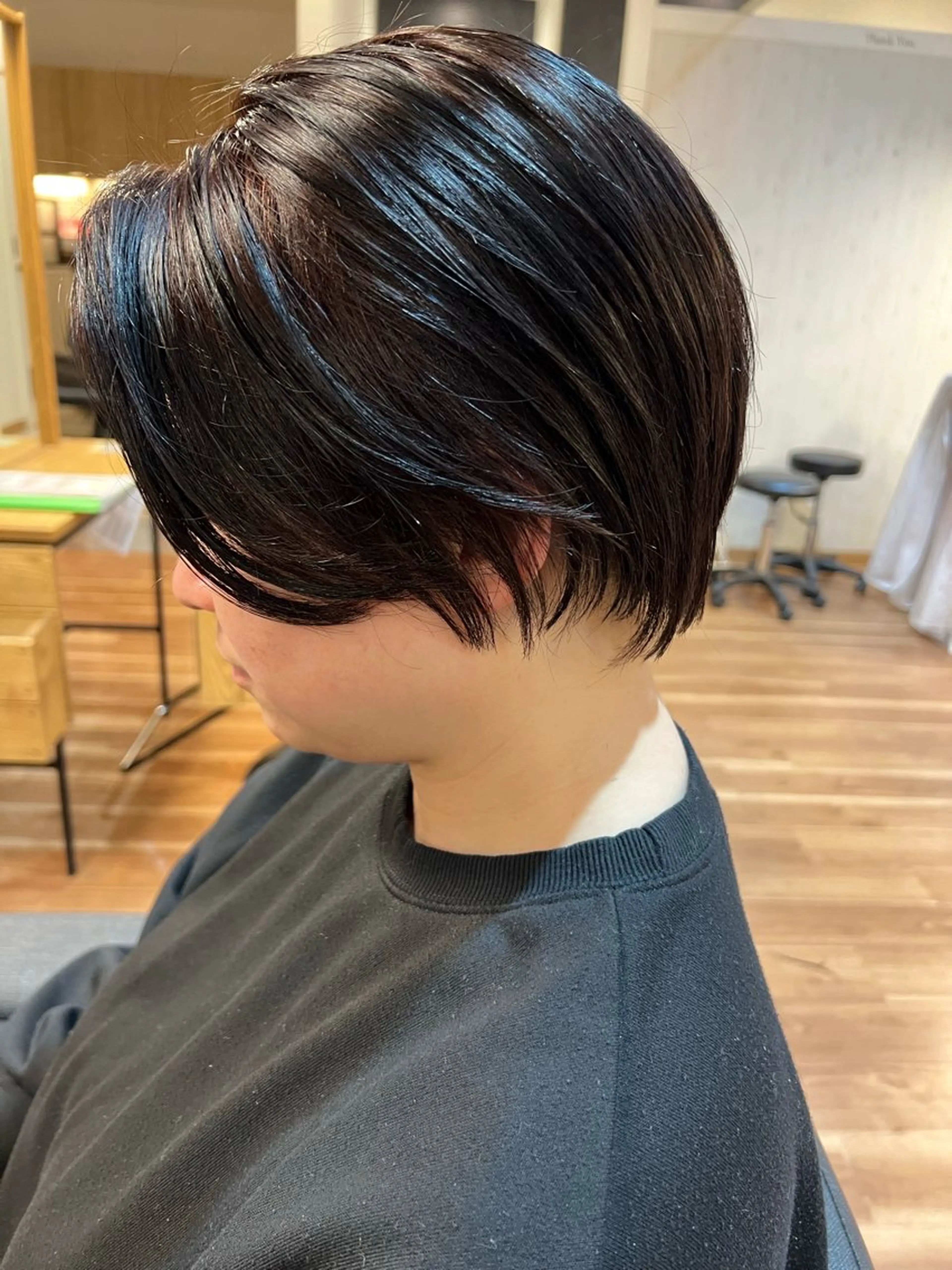 ショート カット ヘアカラー 森 結輝のヘアスタイル