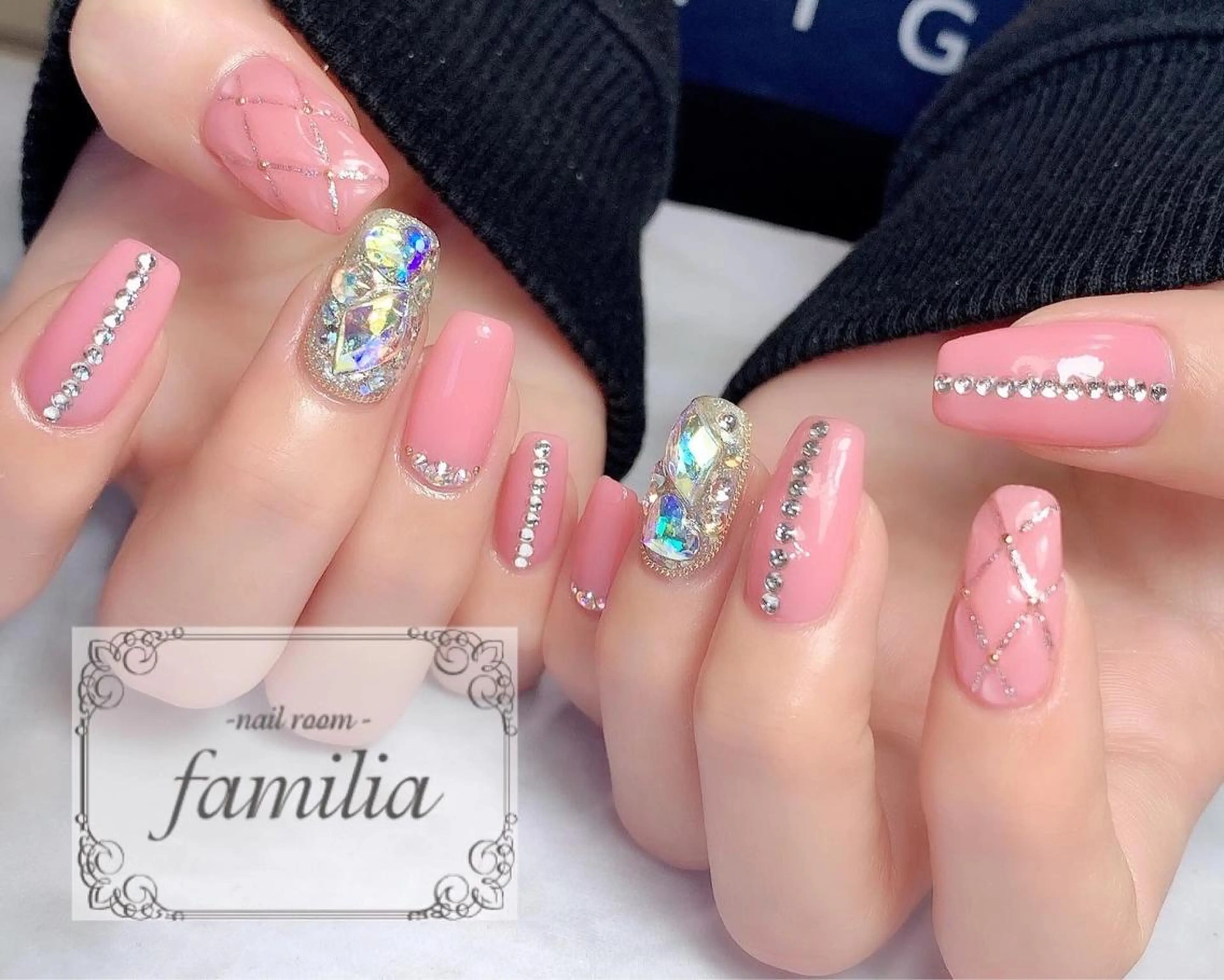 ネイル ハンドネイル -nailroom- familiaのネイルデザイン