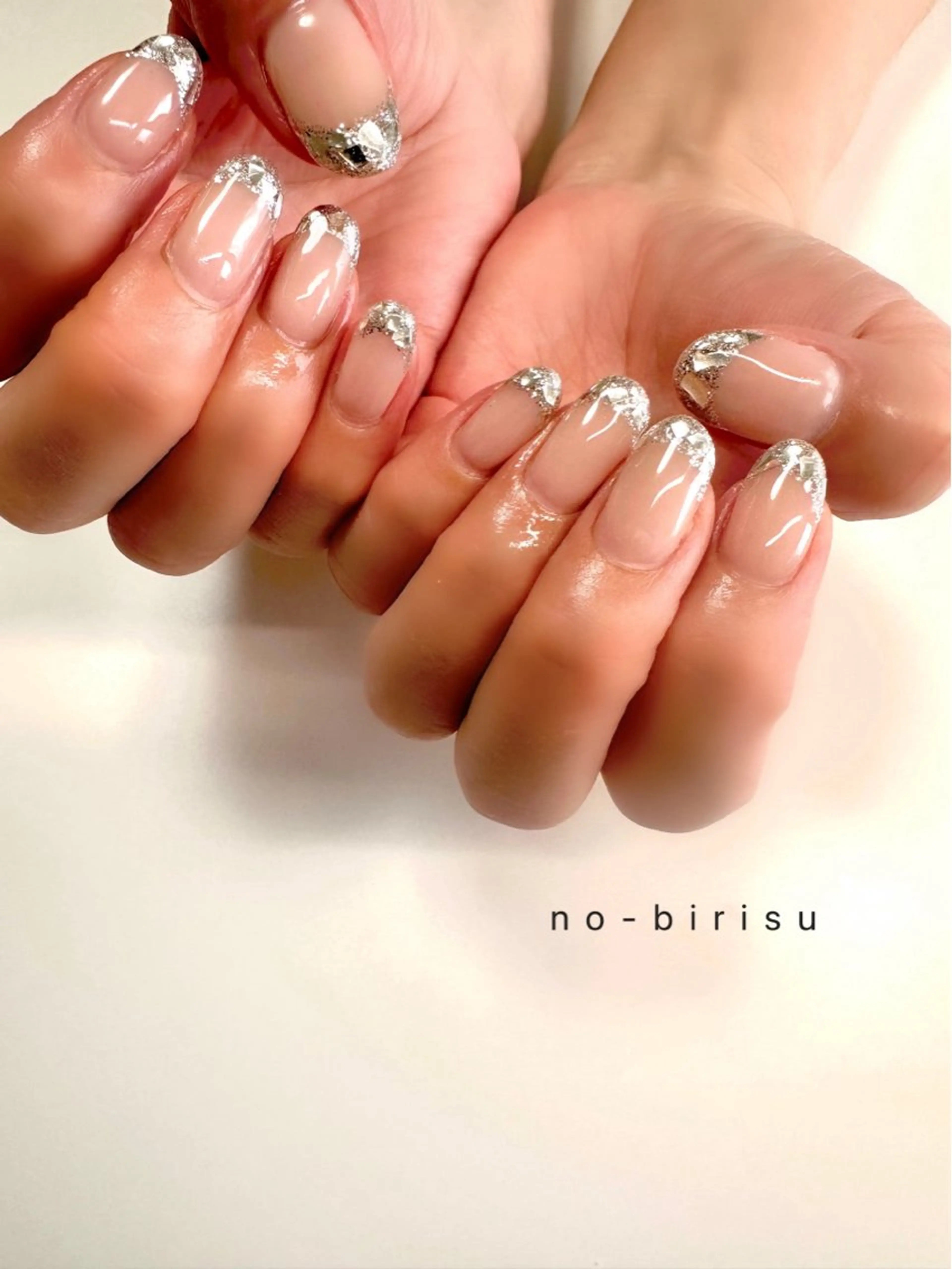 ネイル フレンチネイル ガラスフレンチ ハンドネイル no-birisu nailのネイルデザイン