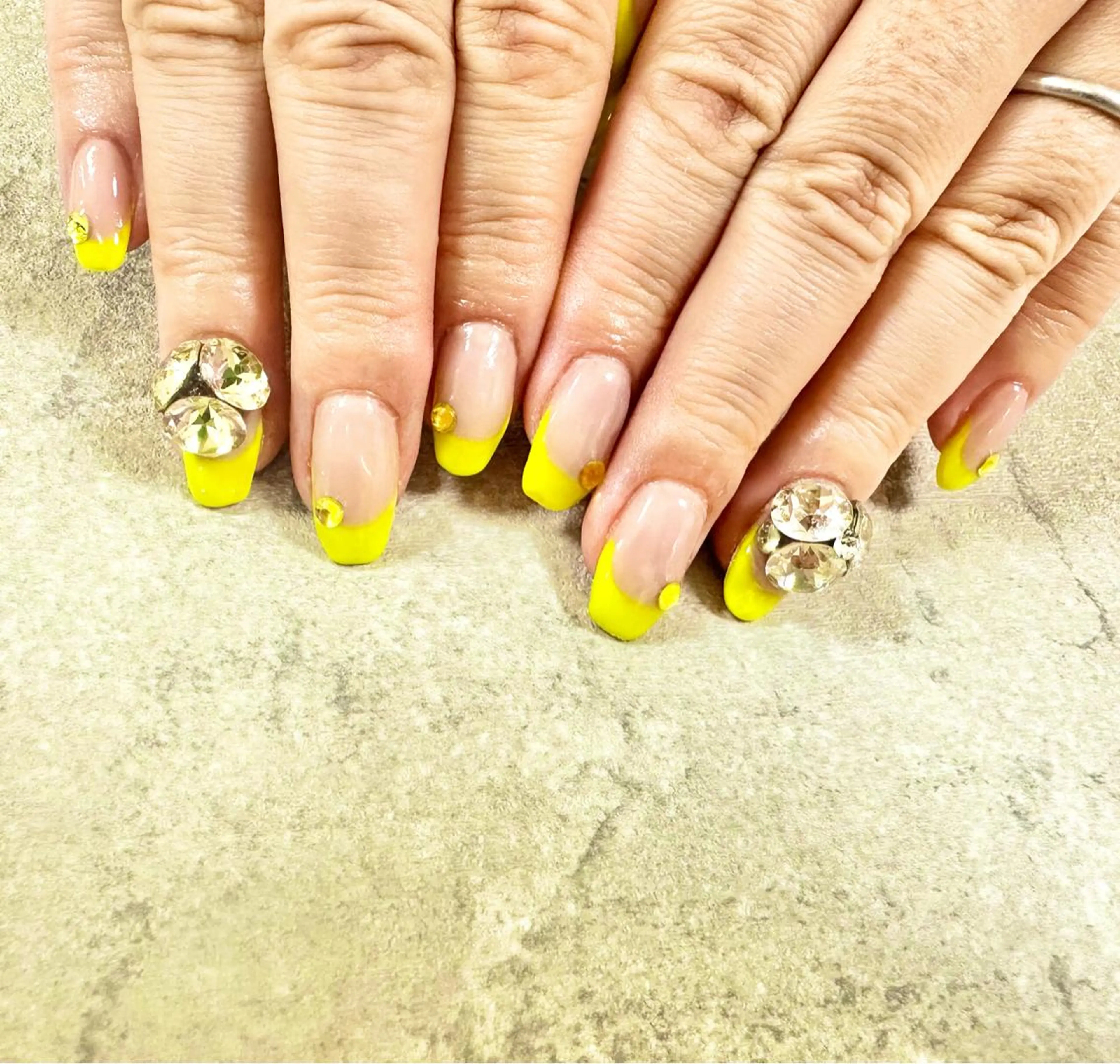 ネイル フットネイル フレンチネイル ジェルネイル グラデーション キラキラネイル ハンドネイル .N YUKIのネイルデザイン