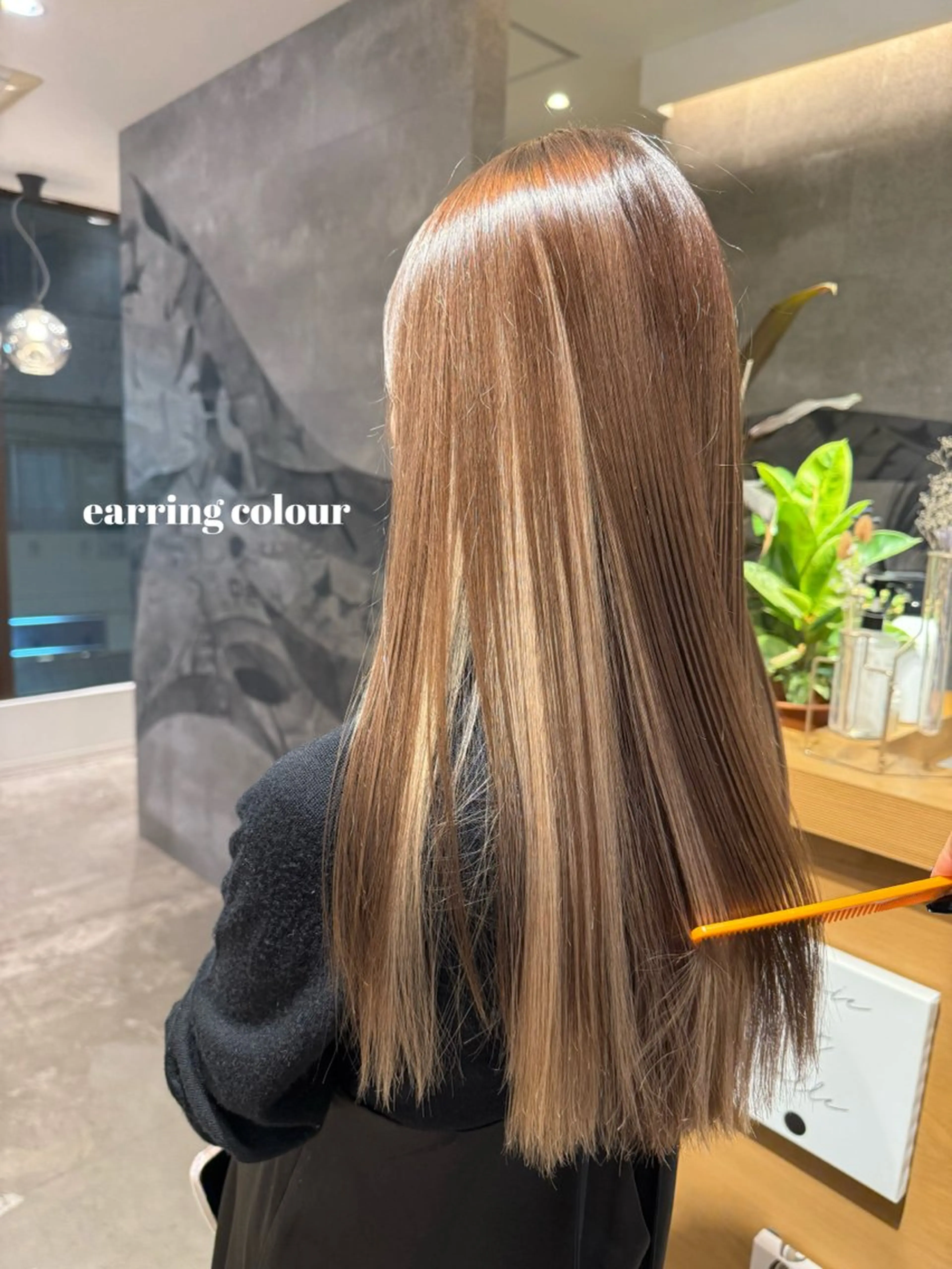 ロング カラー ブリーチ イヤリングカラー カット ヘアカラー Kana 🍋 ハイトーン【高円寺】のヘアスタイル