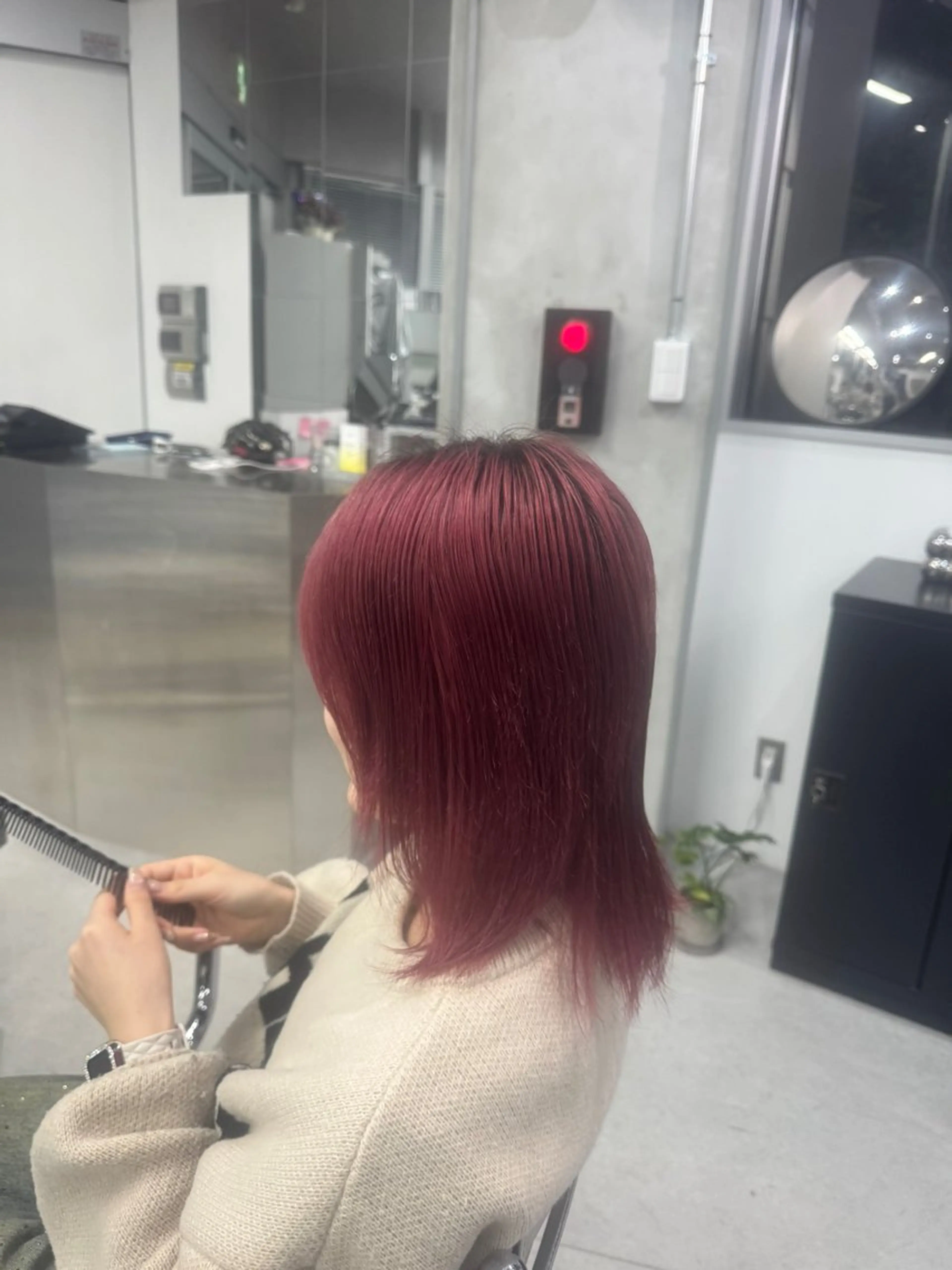 ミディアム 赤み消し／アッシュ系 ／ダウンパーマ／優斗のヘアスタイル