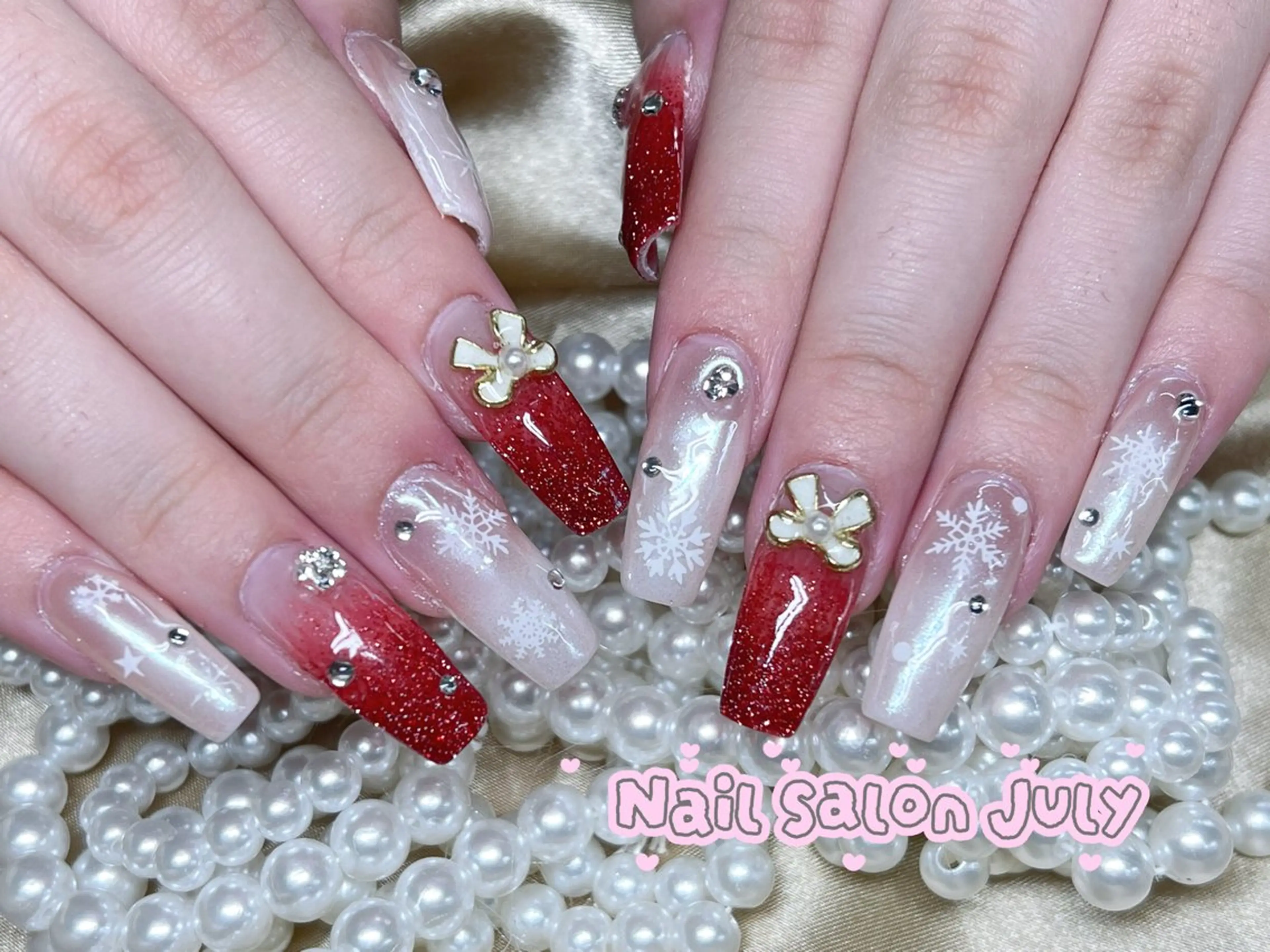 ネイル アートネイル オーロラネイル ジェルネイル ガーリー キラキラネイル ハンドネイル July モモのネイルデザイン