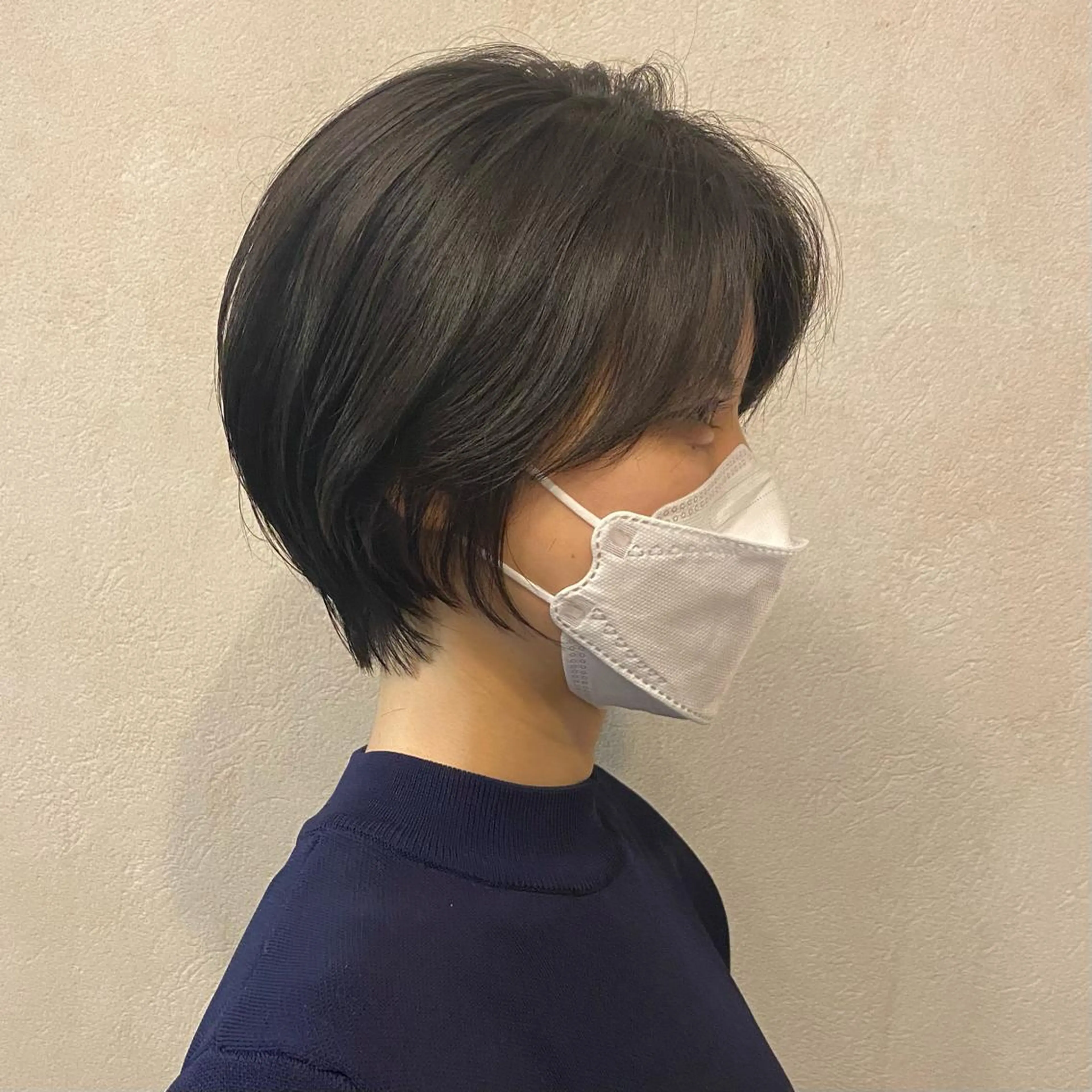 ショート 大阪ウルフカット 🐺デザインカラーのヘアスタイル