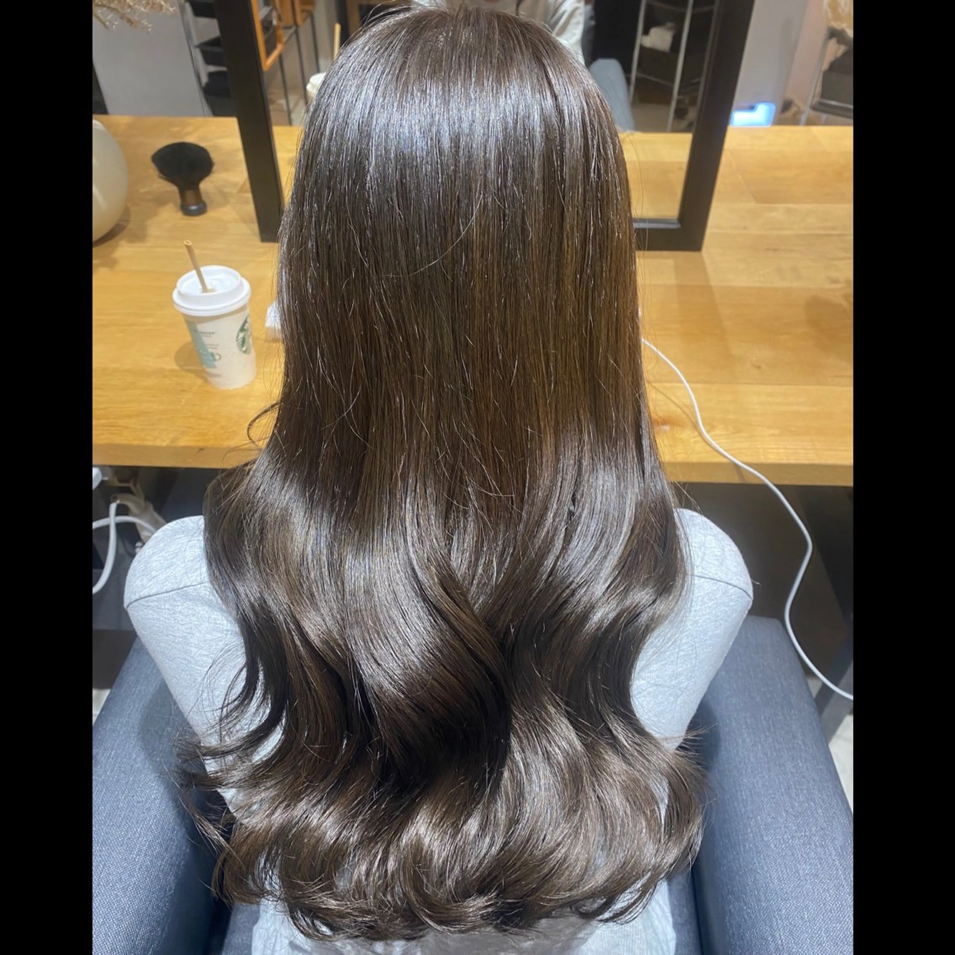 カラー+ミルボントリートメント(ロング料金あり)の写真