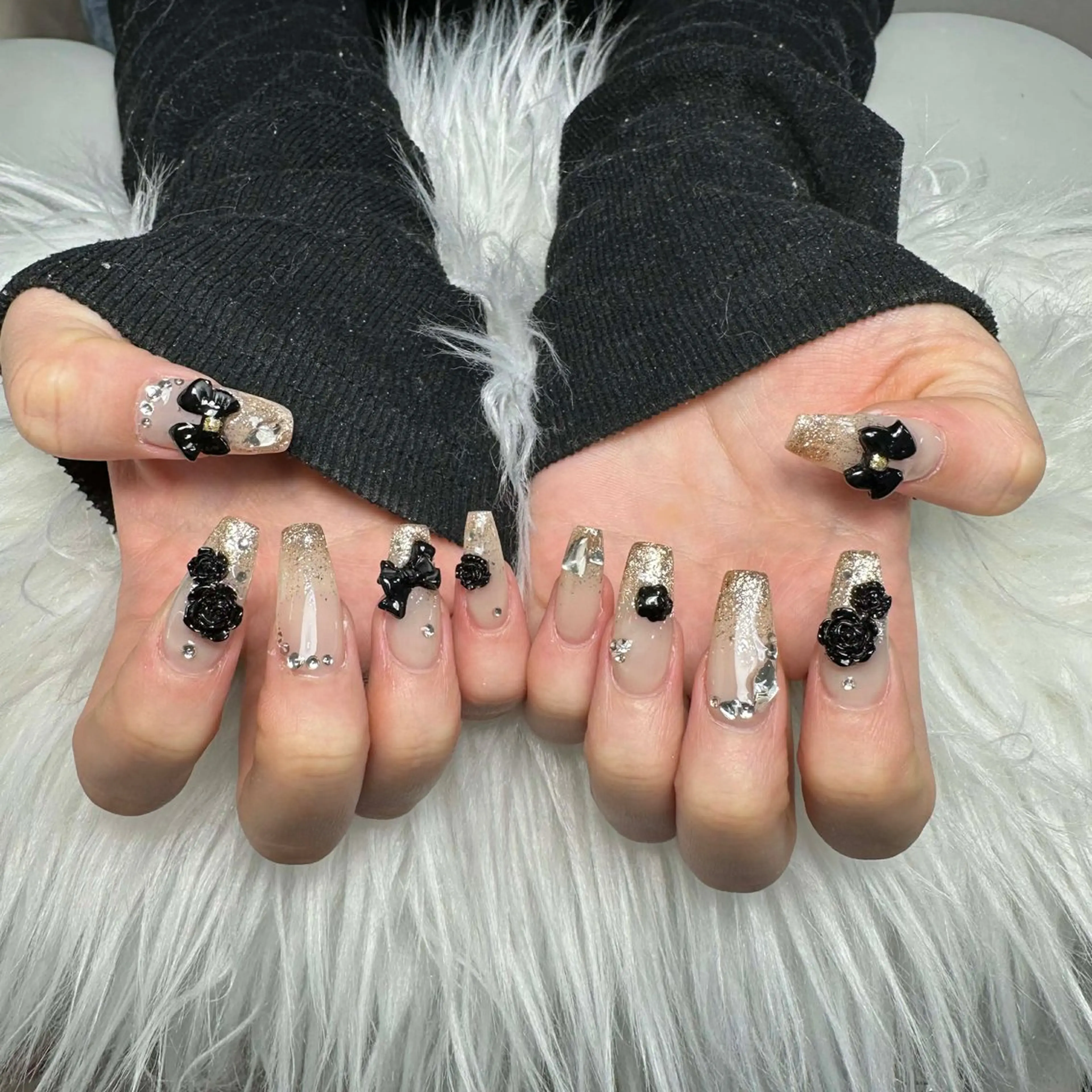 ネイル ハンドネイル T.Lee Nail Lilyのネイルデザイン