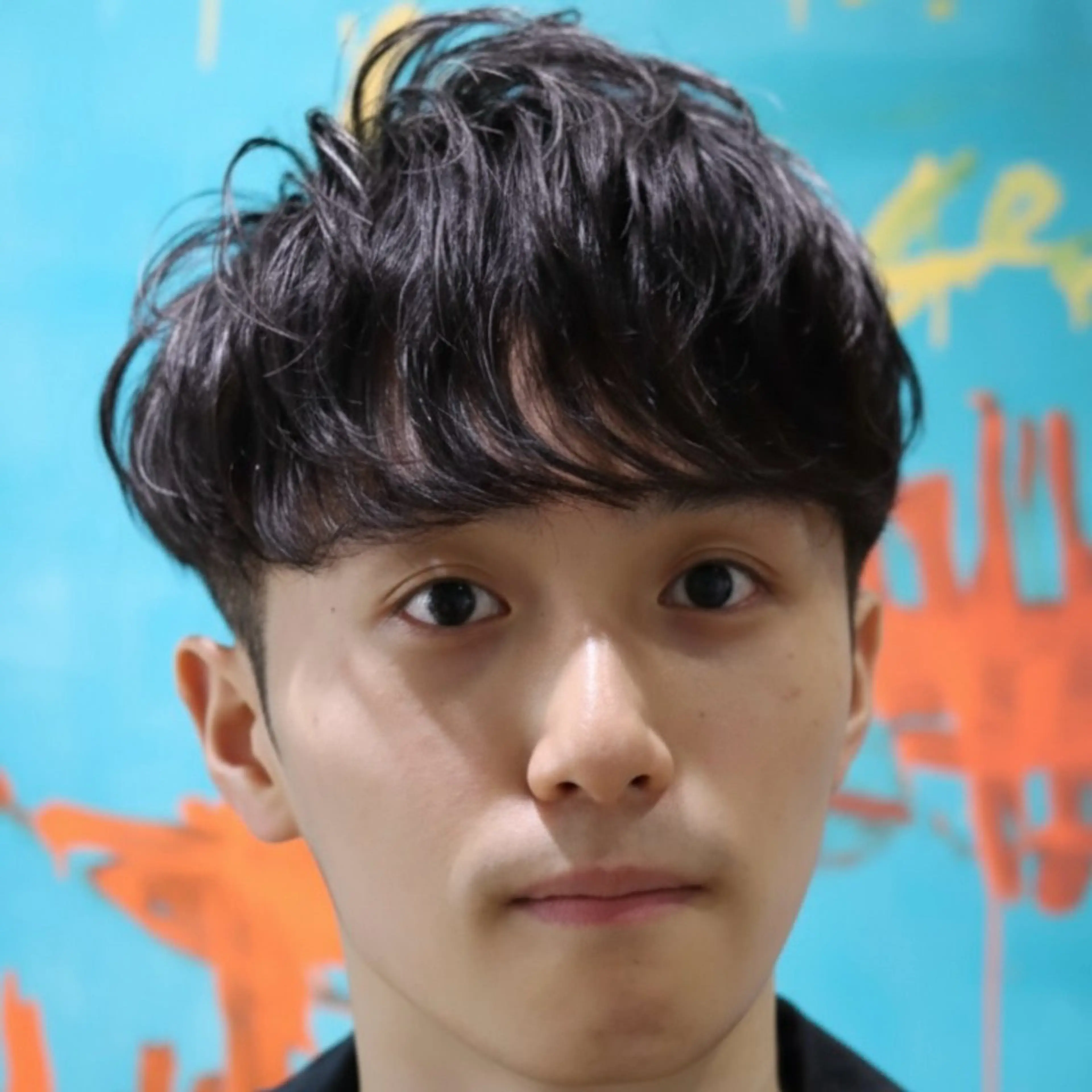 ショート パーマ メンズ 刈り上げ くせ毛 ショートヘア カット メンズカット✂️ スキンフェード伊藤陸のヘアスタイル