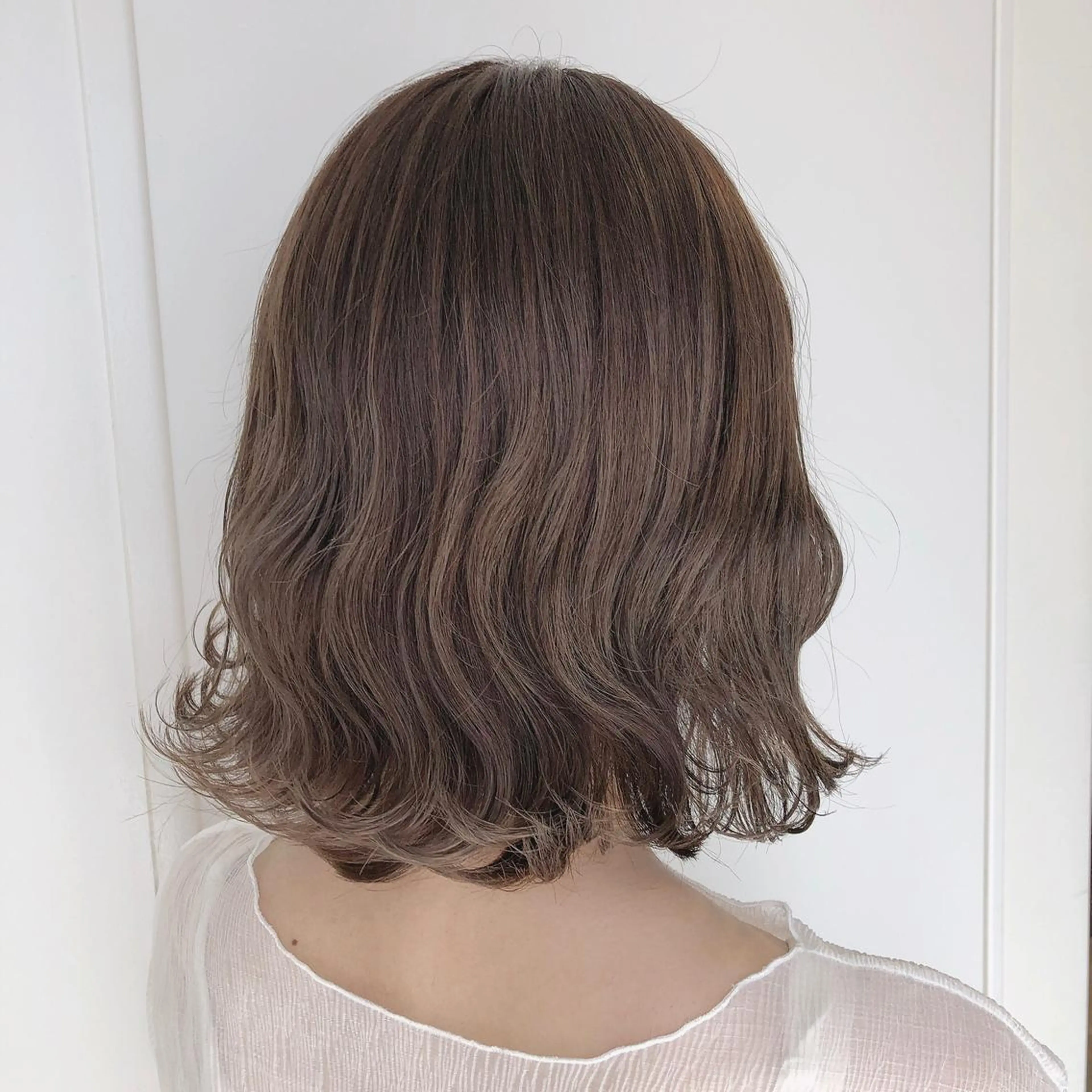 ショート カラー ヘアカラー 梅田美容室 山崎海波のヘアスタイル