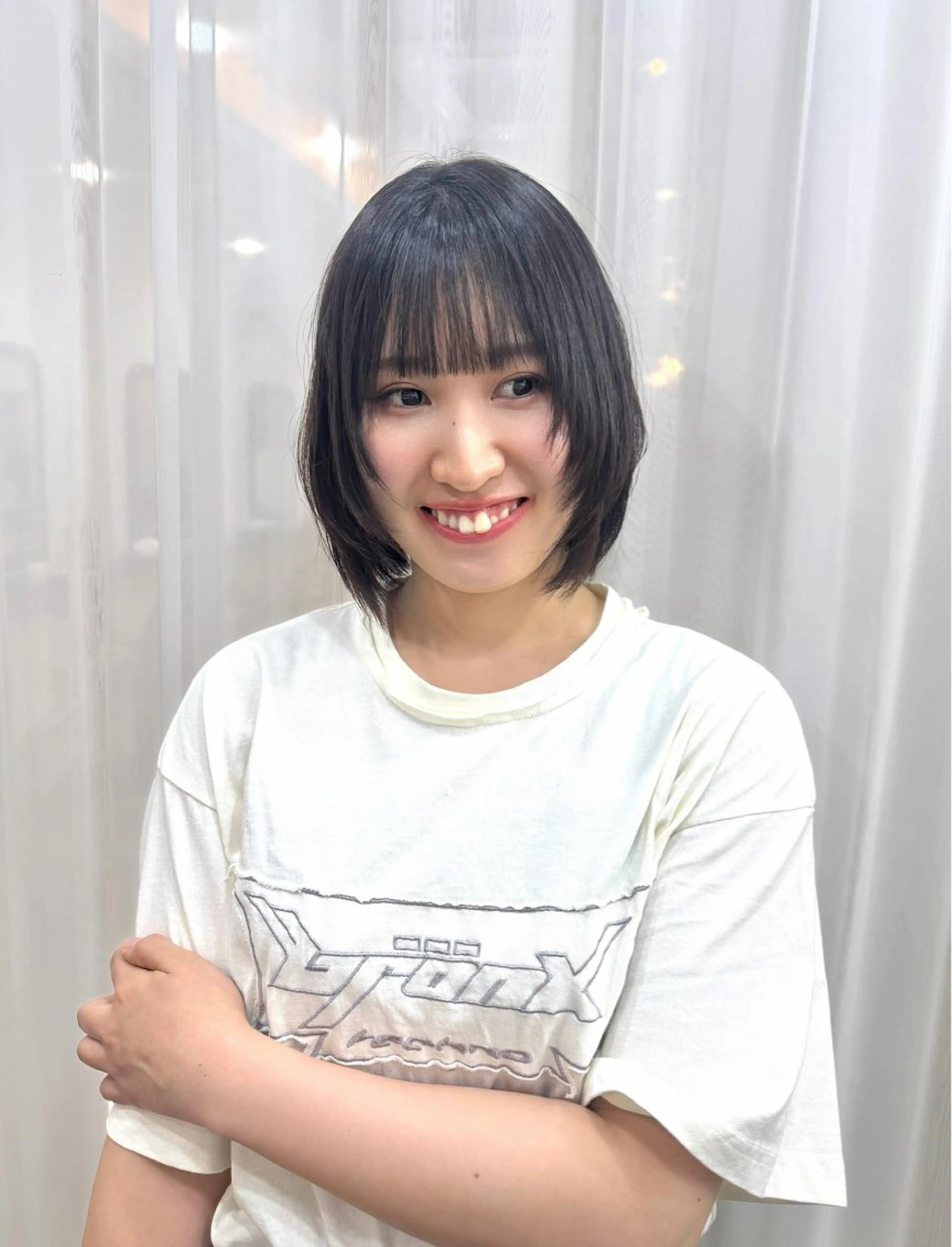 ショート カラー ショートボブ 黒髪 ブルーカラー ブルーブラック ボブ 志賀 あずみのヘアスタイル