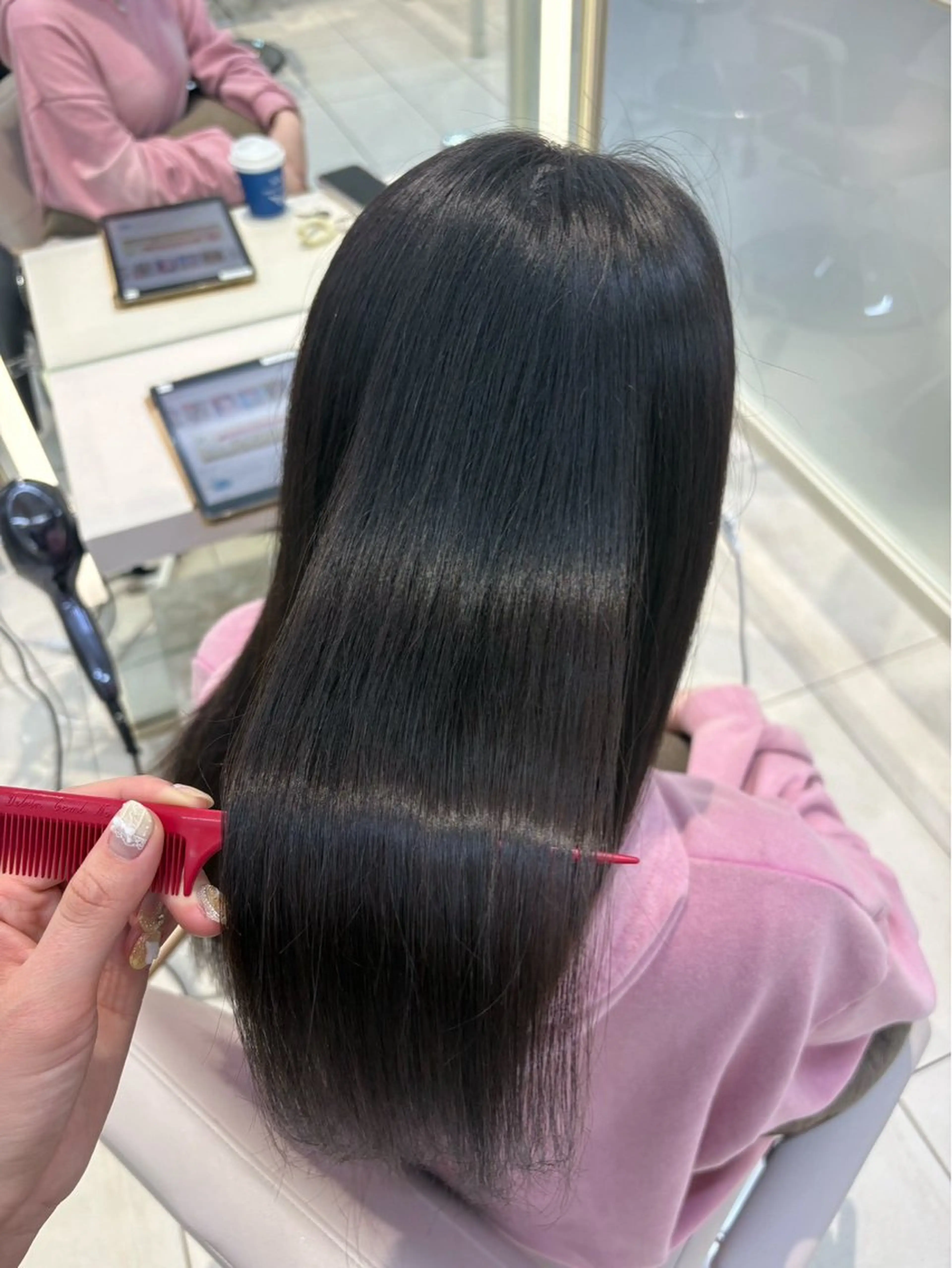 セミロング ヘアカラー トリートメント 曽木 柚季のヘアスタイル