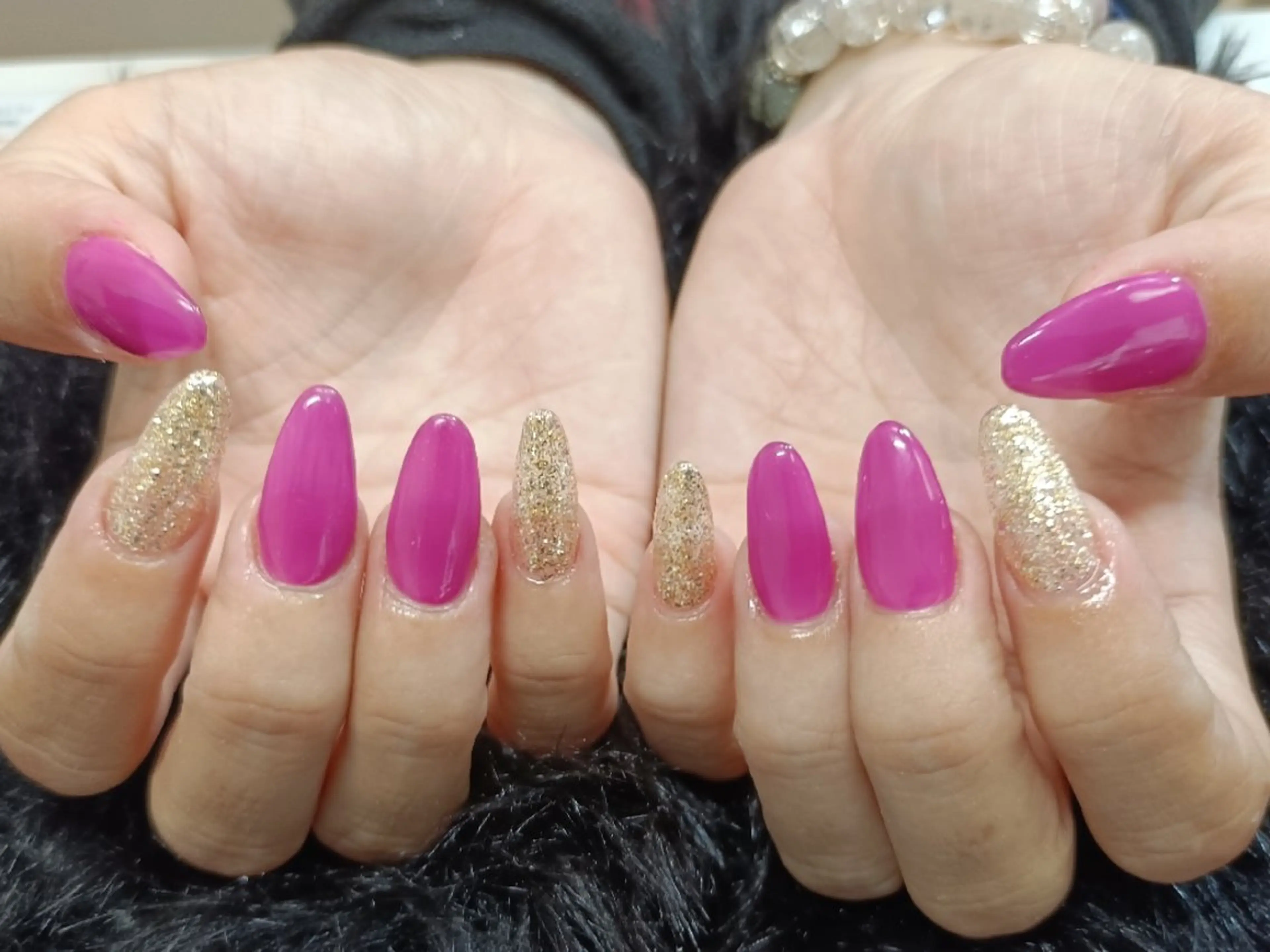 セミロング Rich to 大須賀のネイルデザイン