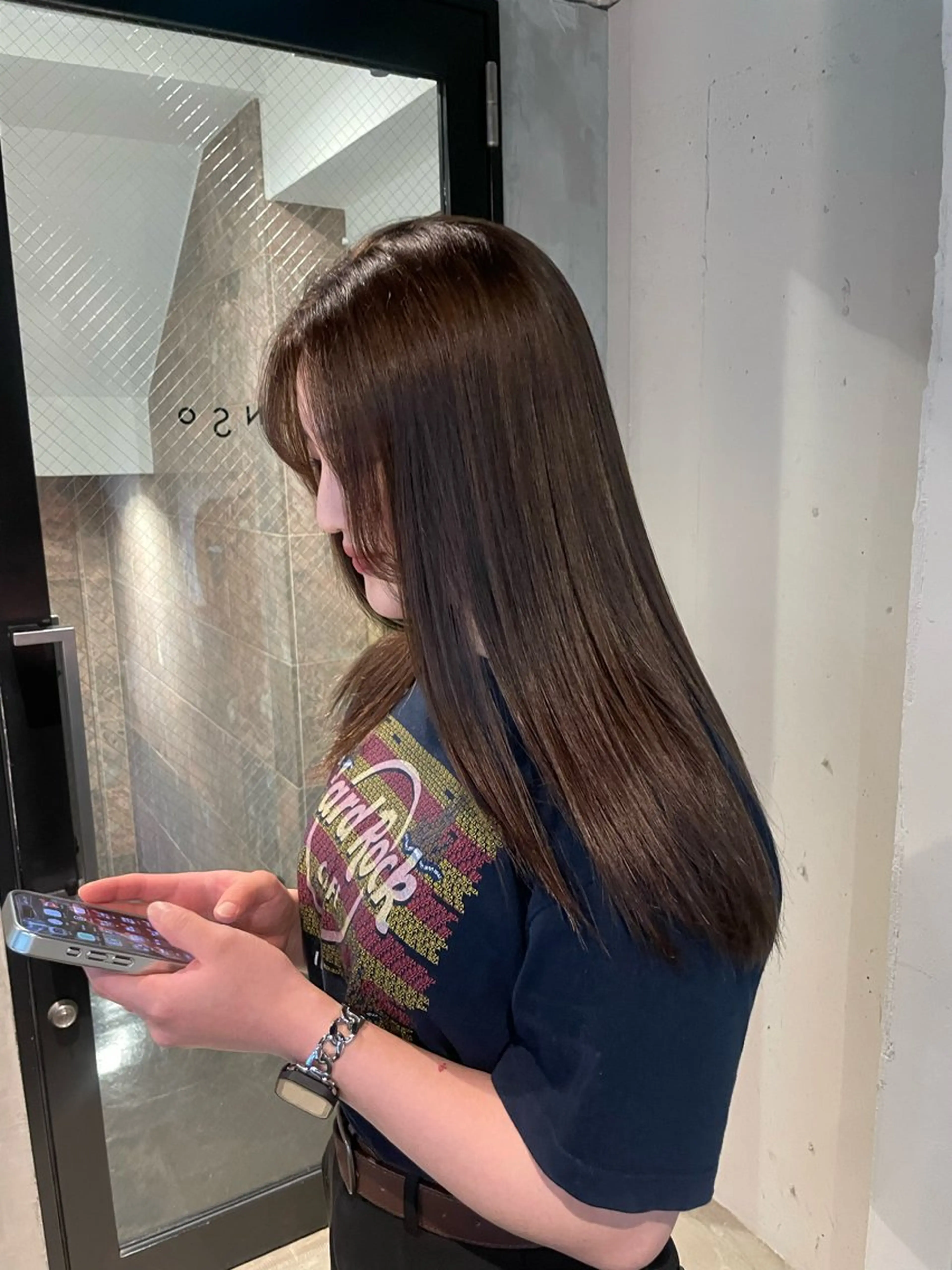 ロング ヘアカラー トリートメント 透明感・美髪 monsoワニベユナのヘアスタイル