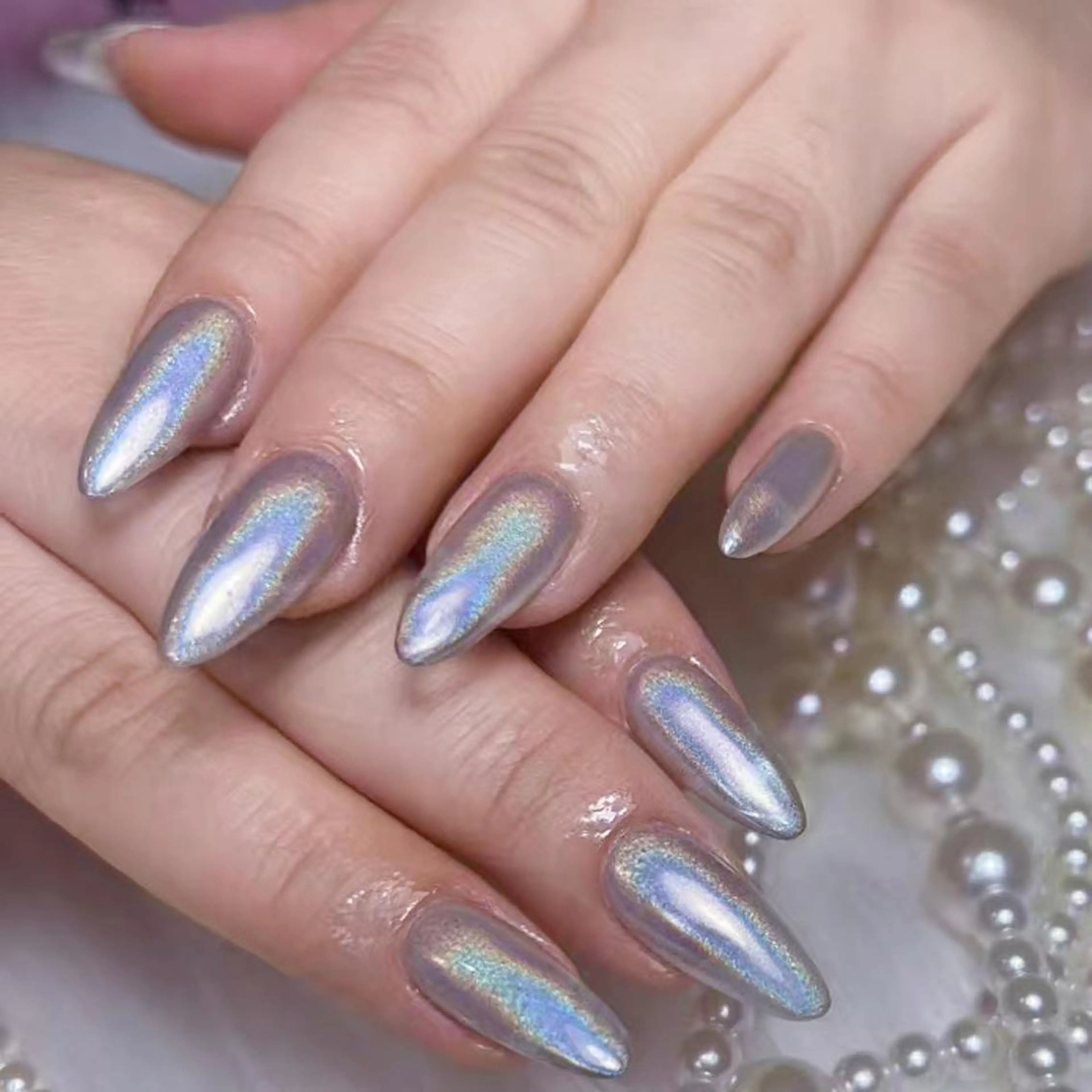 ネイル アートネイル オーロラネイル フラッシュネイル ガーリー キラキラネイル ハンドネイル リナ 💅のネイルデザイン