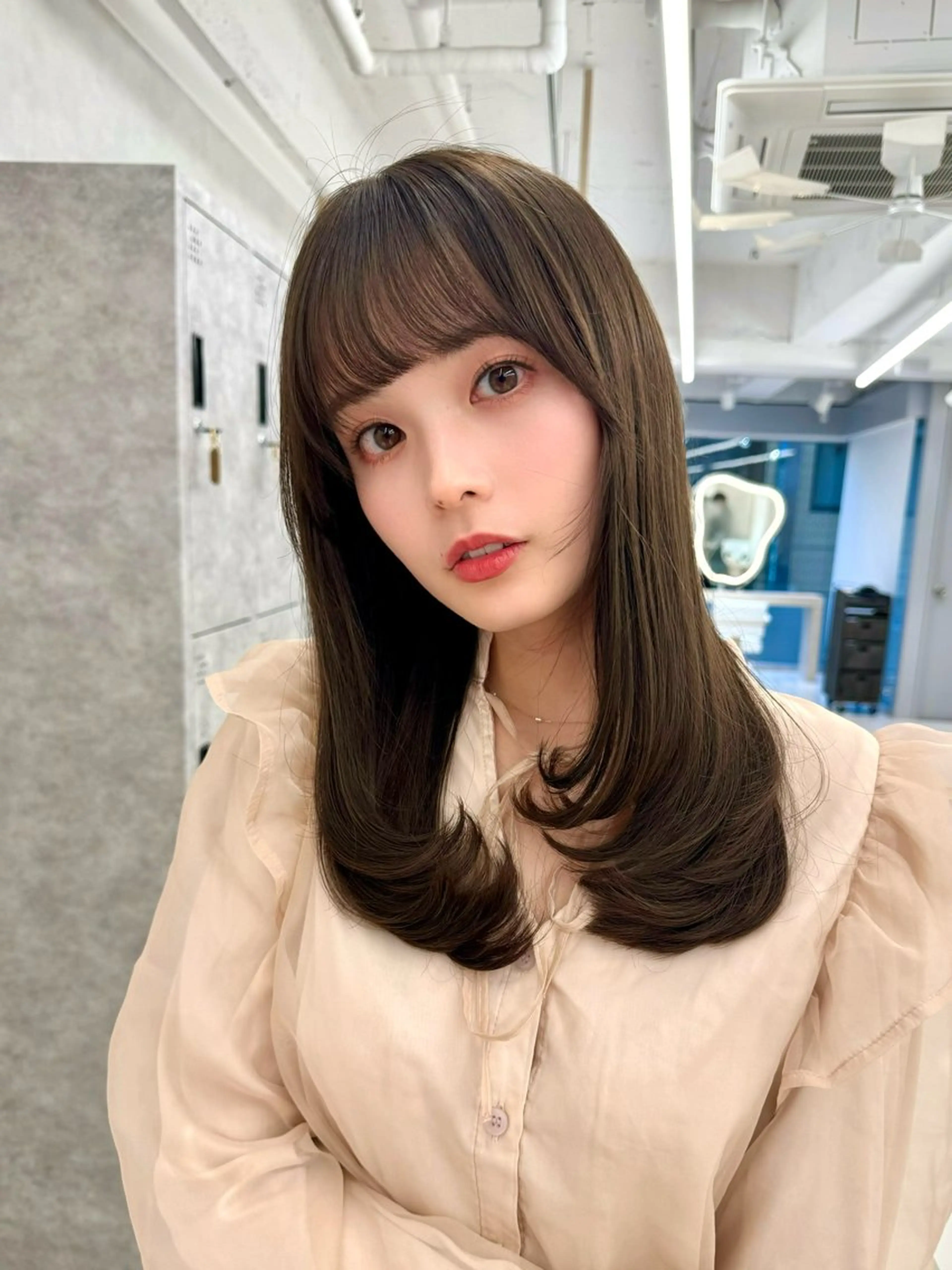 ロング 三鷹で1番ショート ボブをカットする新谷のヘアスタイル