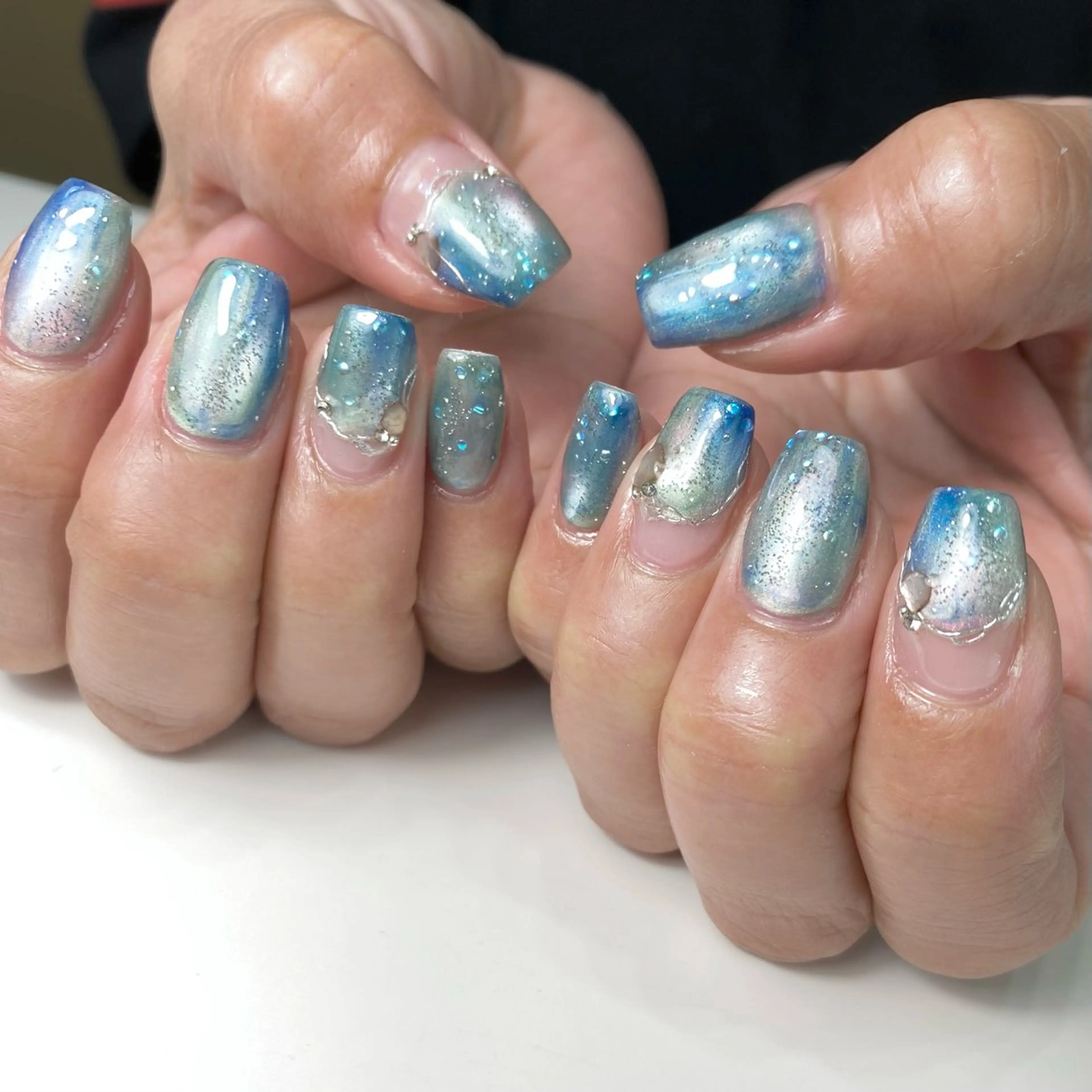 ネイル Legit nail salonのネイルデザイン