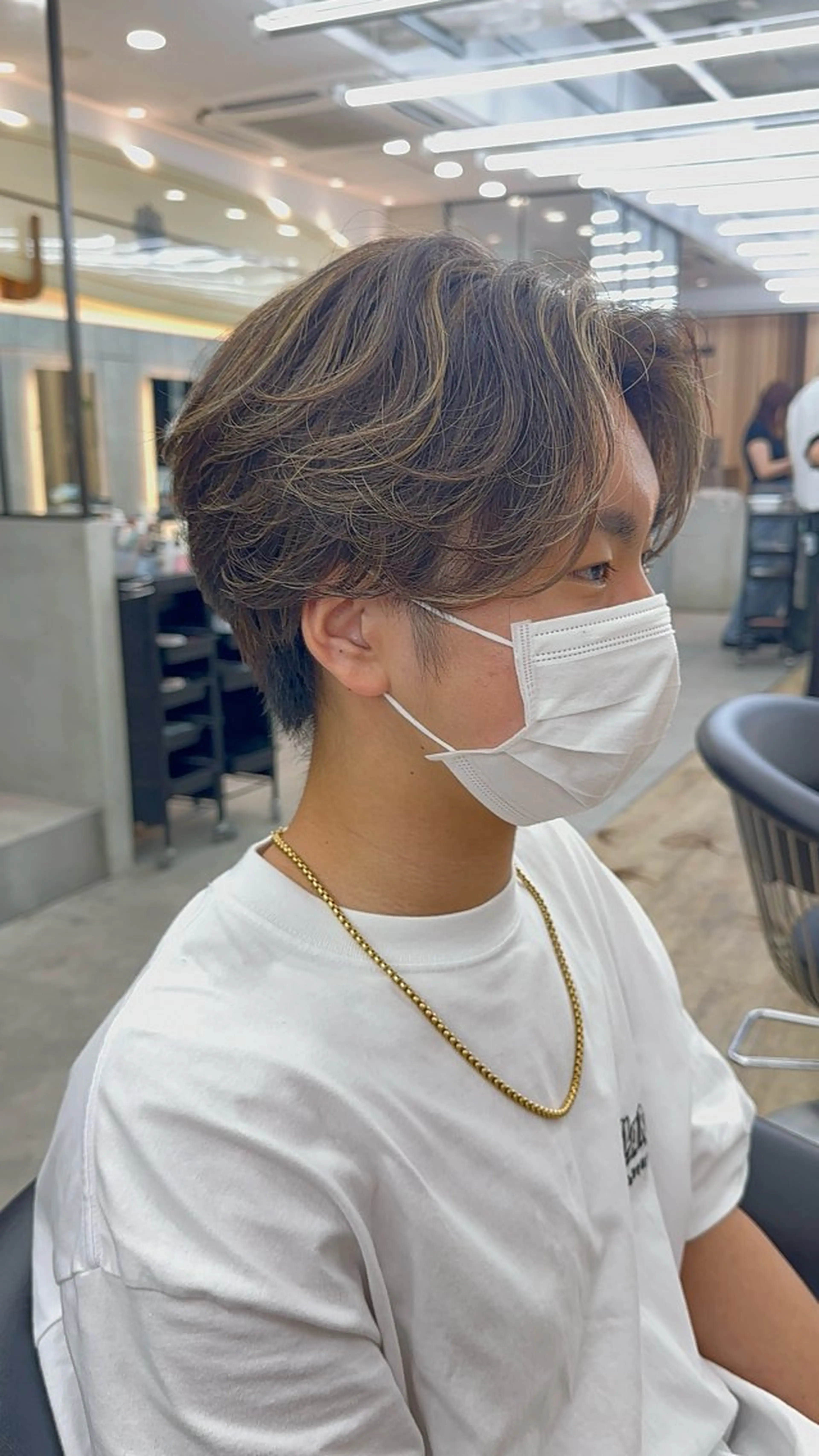 カラー メンズ メンズハイライト ハイライトカラー カット ヘッドスパ 巻ける縮毛矯正✨ ボブ/ショートともきのヘアスタイル