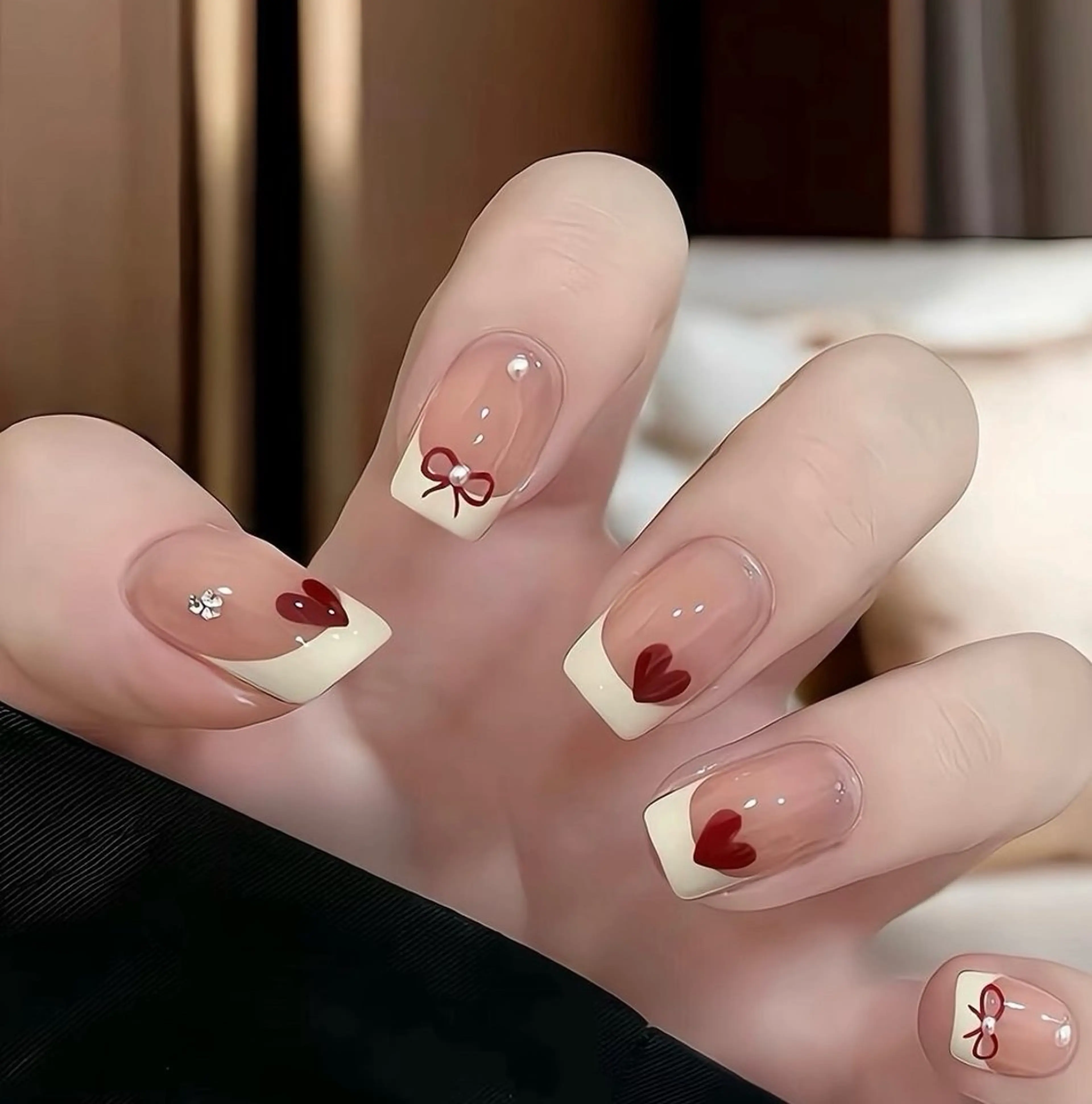 ネイル チークネイル 長さ出し フレンチネイル ガーリー 韓国ネイル sun nail池袋 モデル募集のネイルデザイン