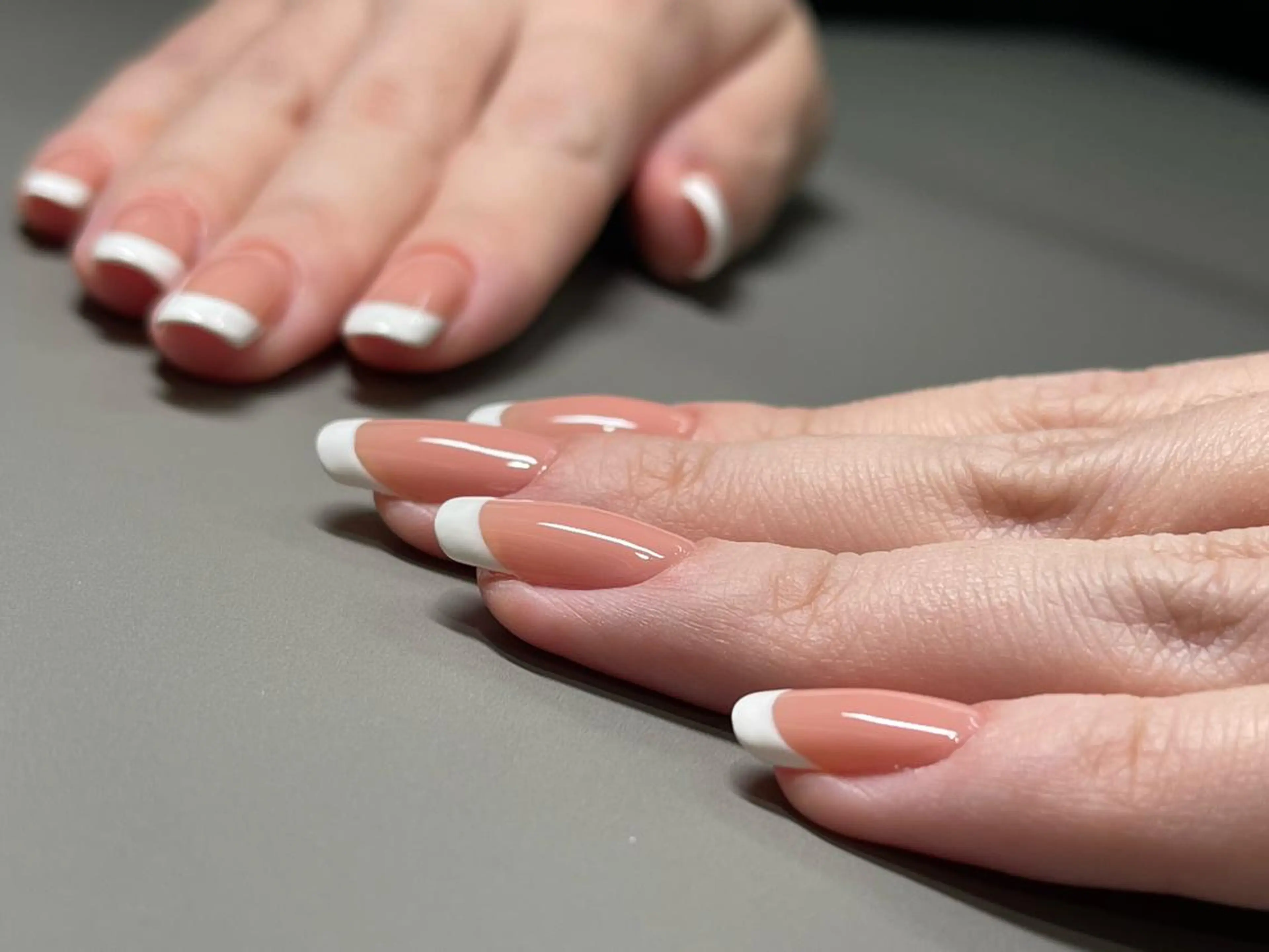 セミロング ケアカラー 井手 優妃のネイルデザイン