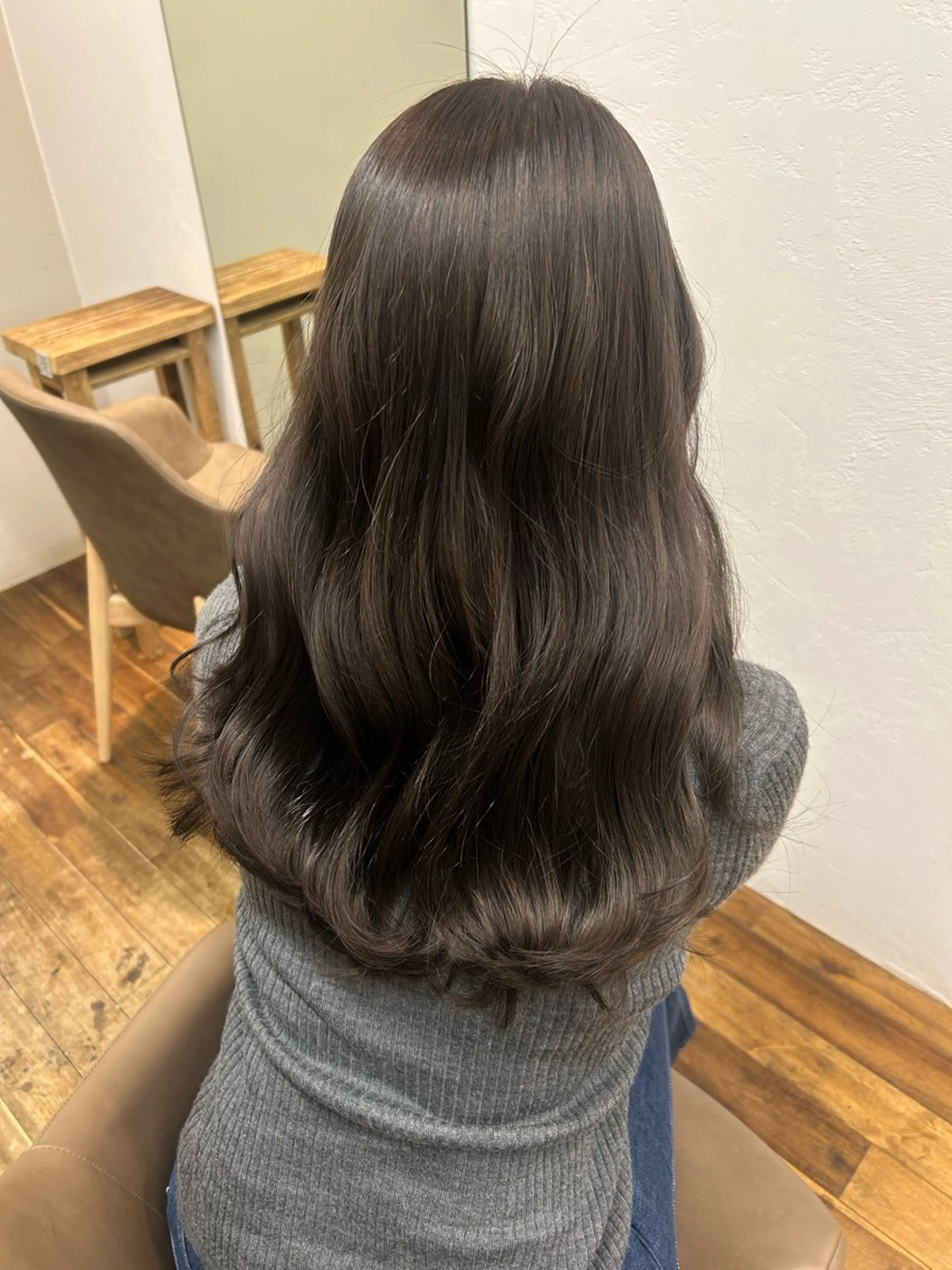 ロング カラー アッシュ アッシュブラウン ブラウンカラー 透明感カラー 大阪デザインカラー/ カットモデル募集のヘアスタイル