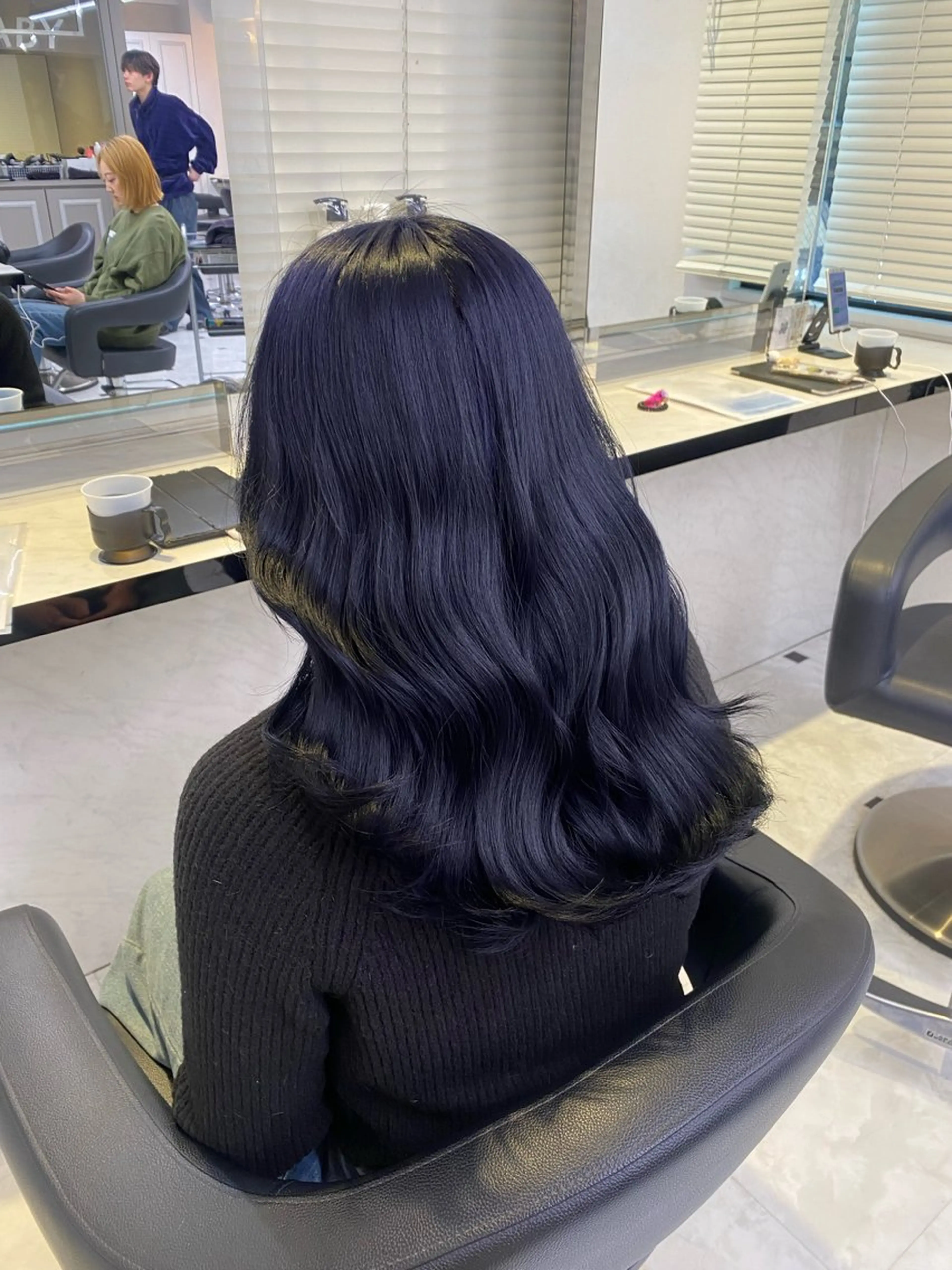 セミロング カラー ブリーチ ケアブリーチ ダブルカラー 髪質改善 トリートメント ヘアカラー トリートメント ヘッドスパ ヘアセット 透明感ベージュカラー 🪞上野🪞AIのヘアスタイル