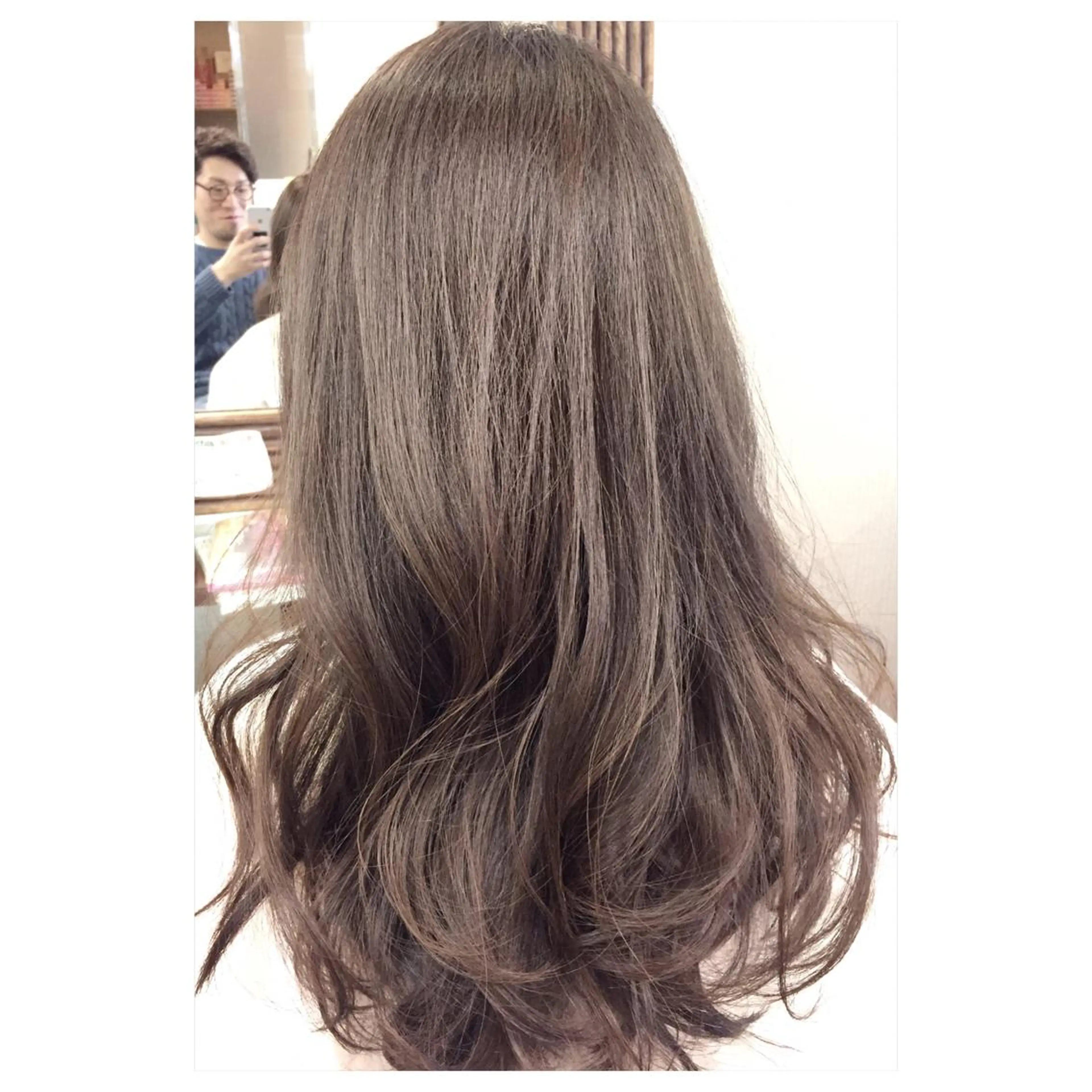 ロング カラー アッシュ ベージュカラー グレージュ パーソナルカラー診断 できます　木曽　主博のヘアスタイル