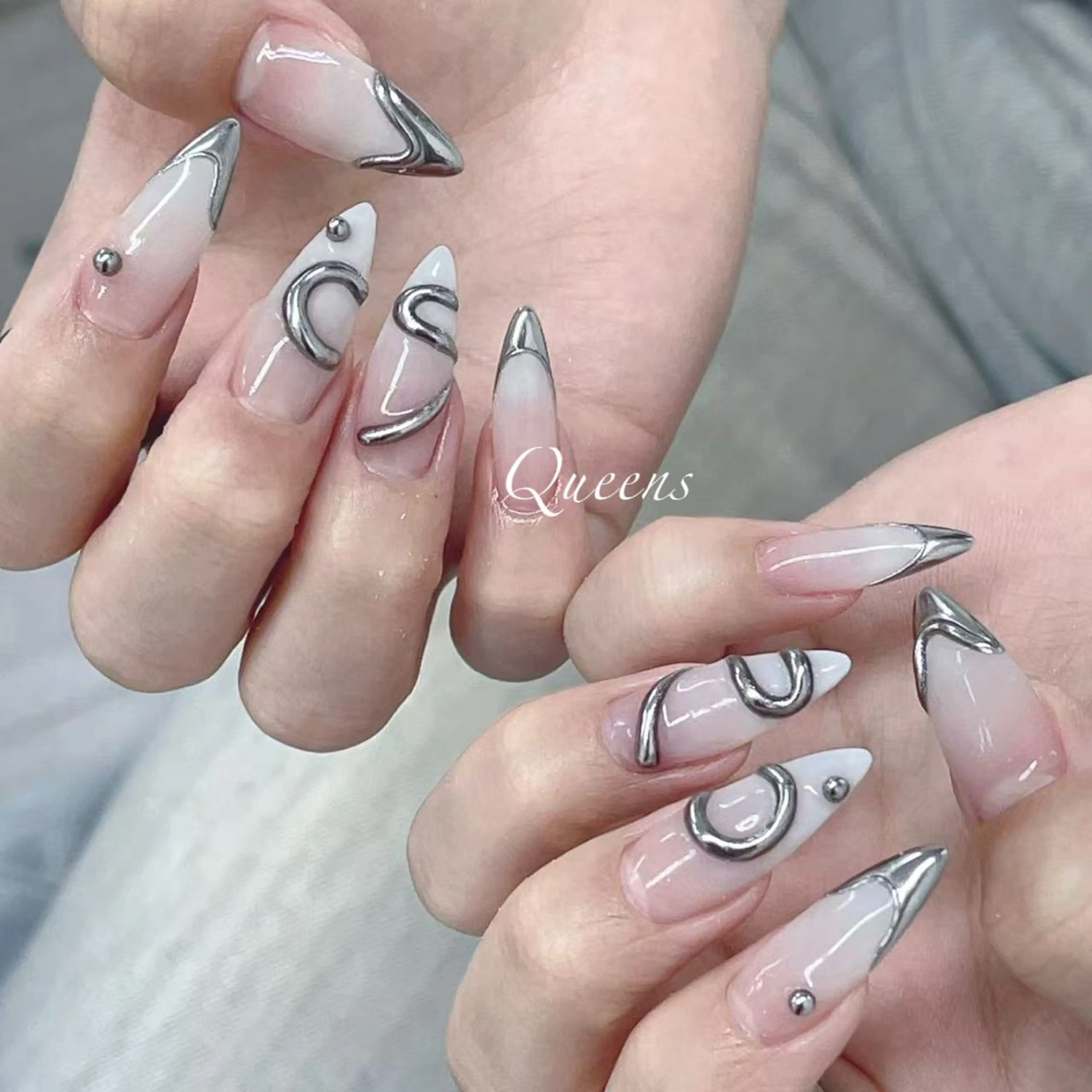 ネイル ハンドネイル Queens マオのネイルデザイン