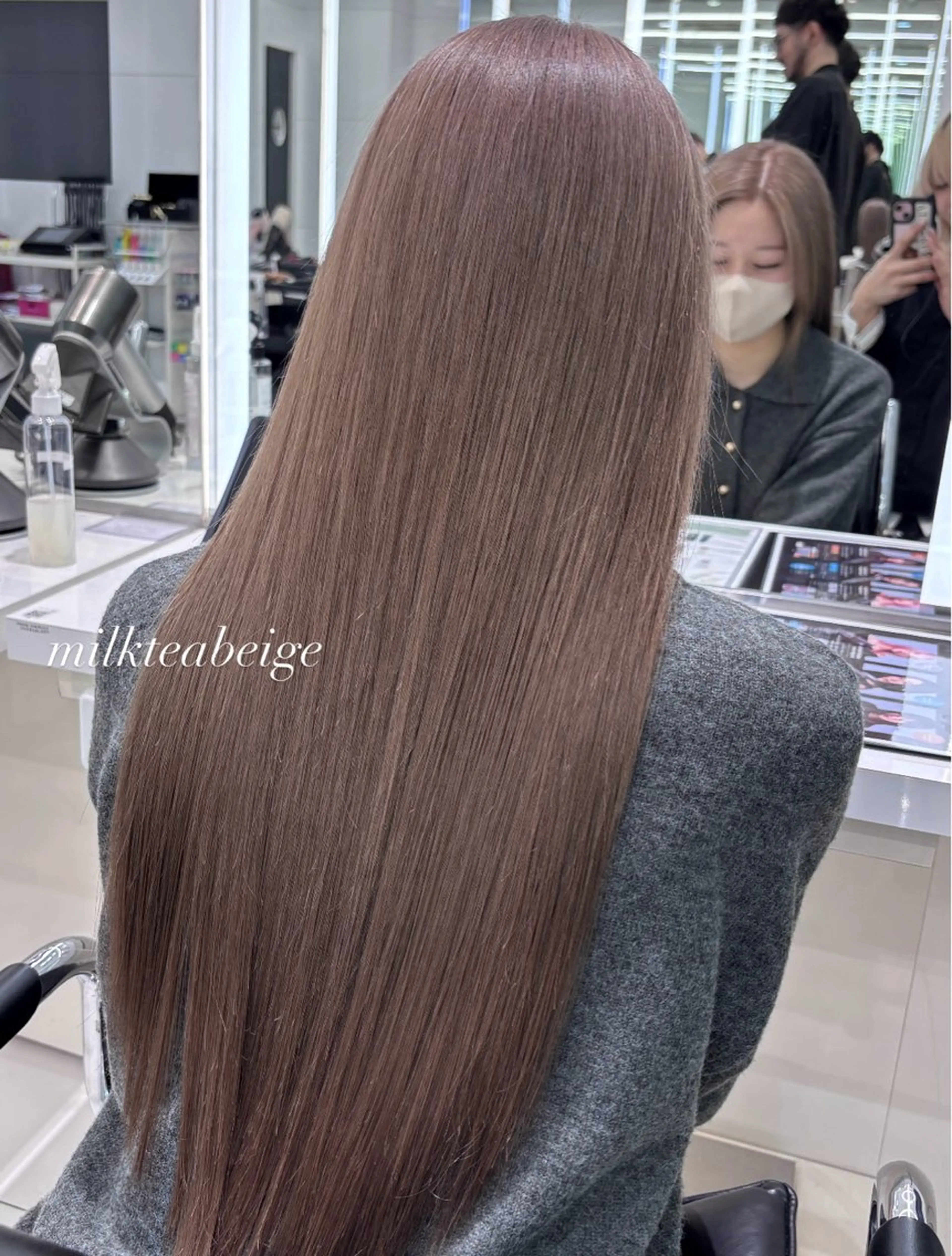 カラー ブリーチ リコ🪐レイヤー モデル募集のヘアスタイル