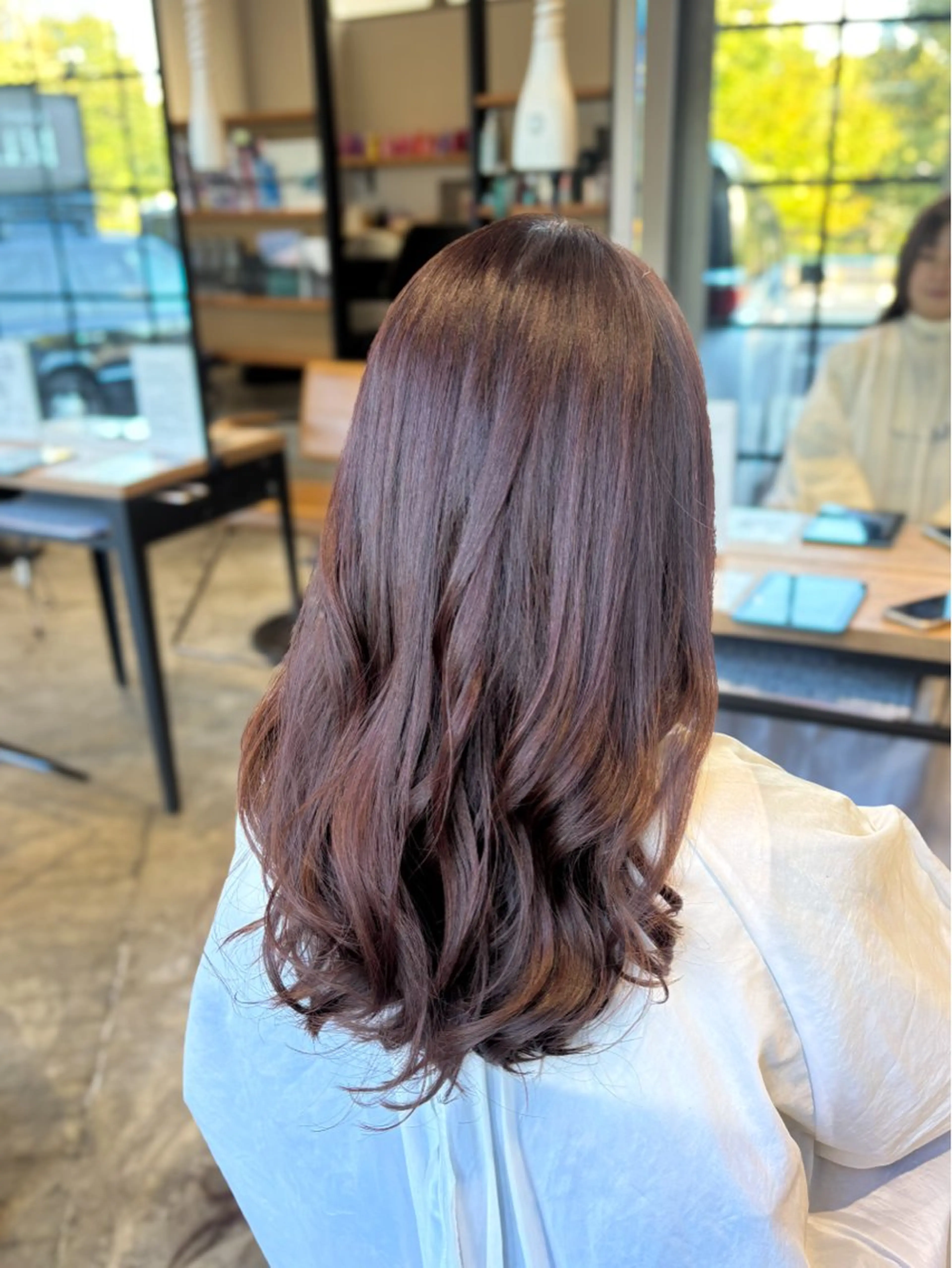 ロング カラー ブラウンカラー ピンクカラー ピンクブラウン カット ヘアカラー トリートメント はっとり ななせのヘアスタイル