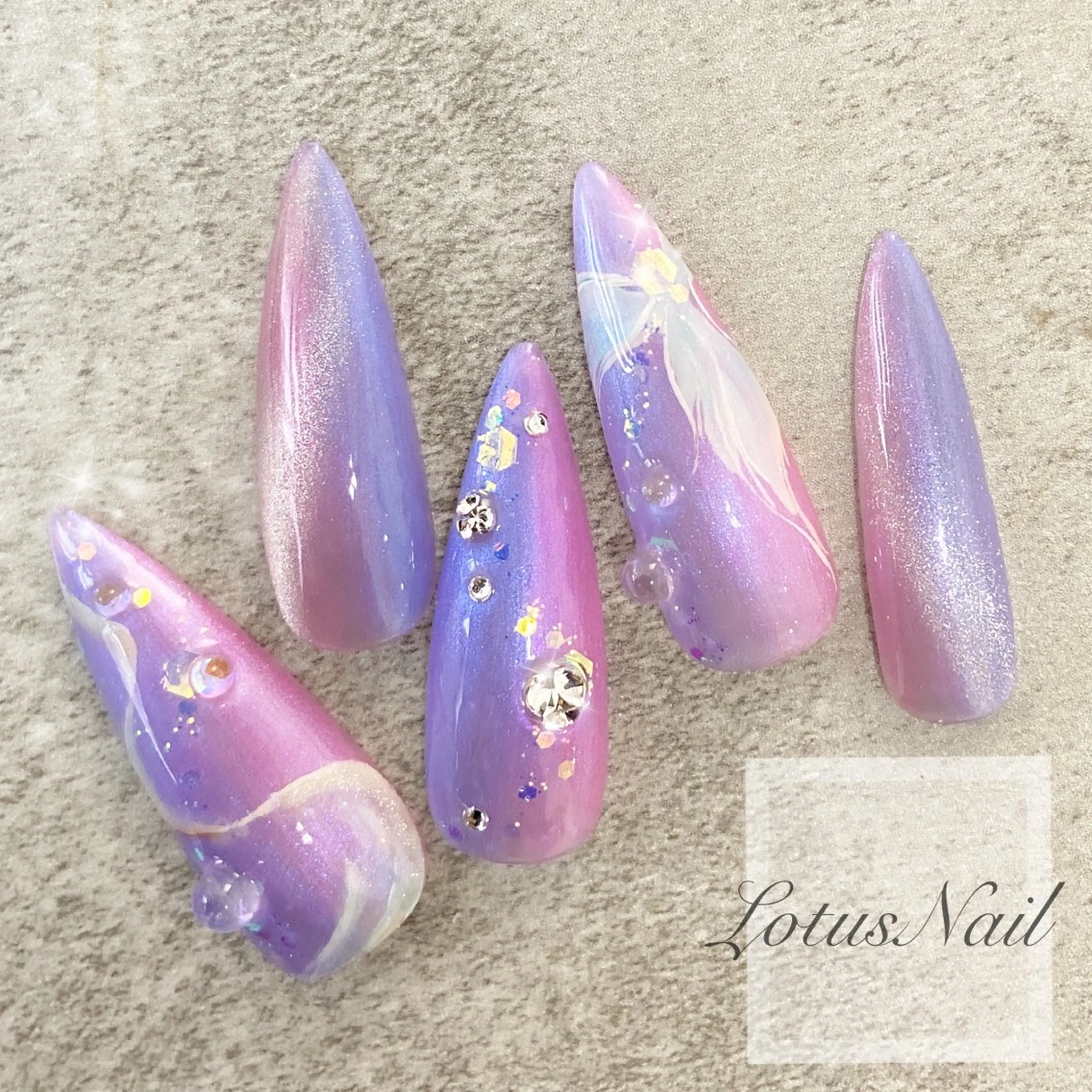 ネイル ハンドネイル Lotus Nailのネイルデザイン