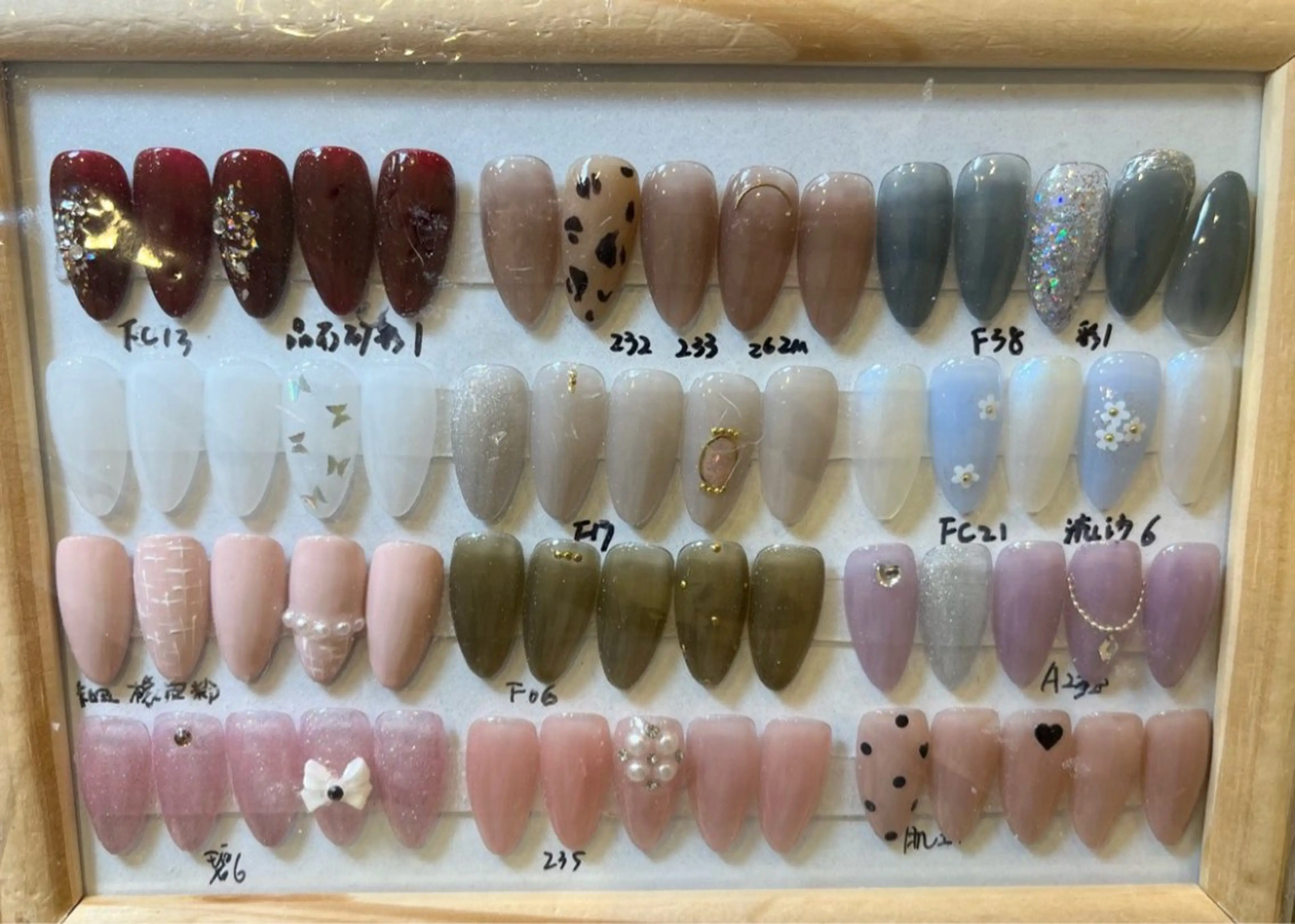 ネイル シンプルネイル ハンドネイル 池田 もえのネイルデザイン