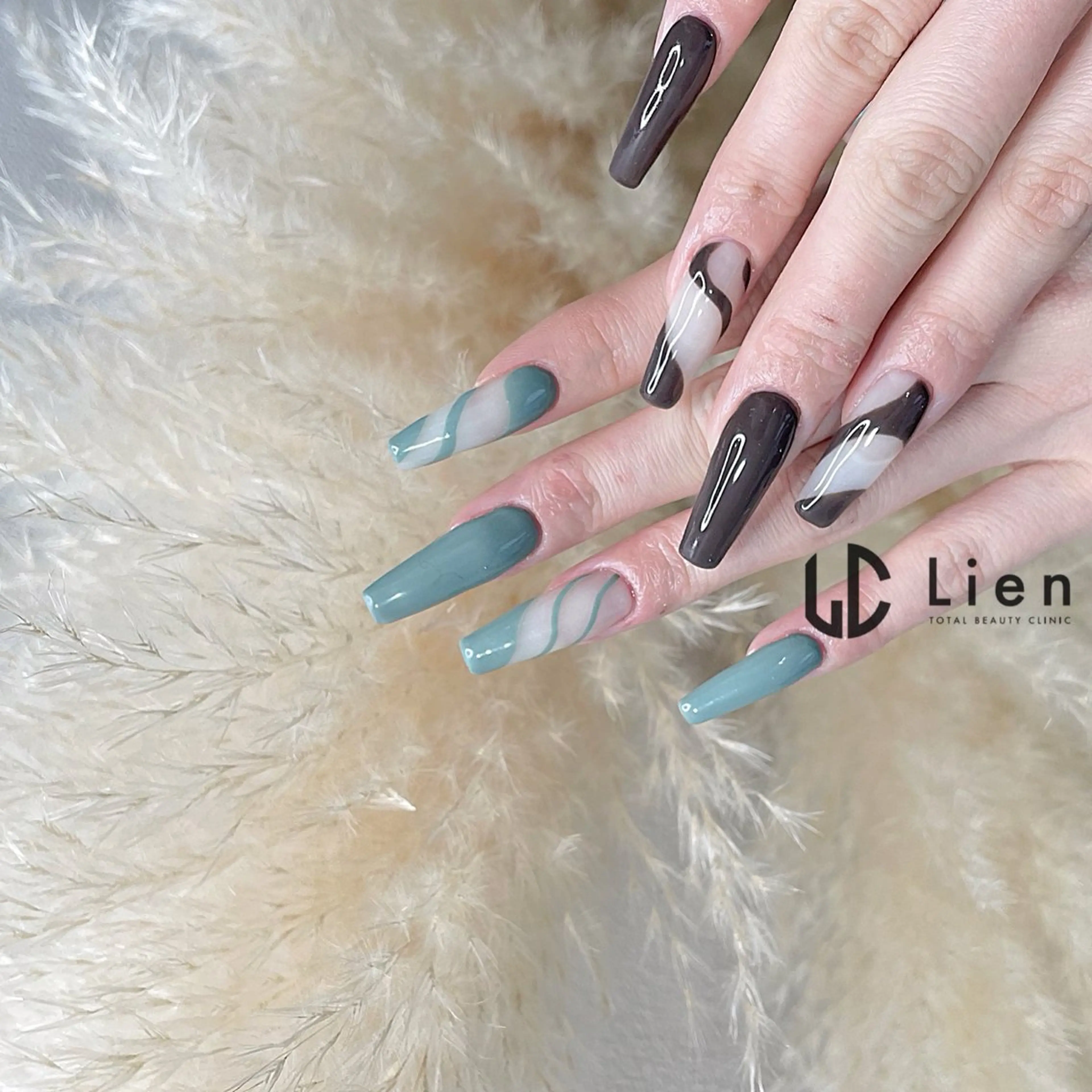 ネイル 山田 真里のネイルデザイン