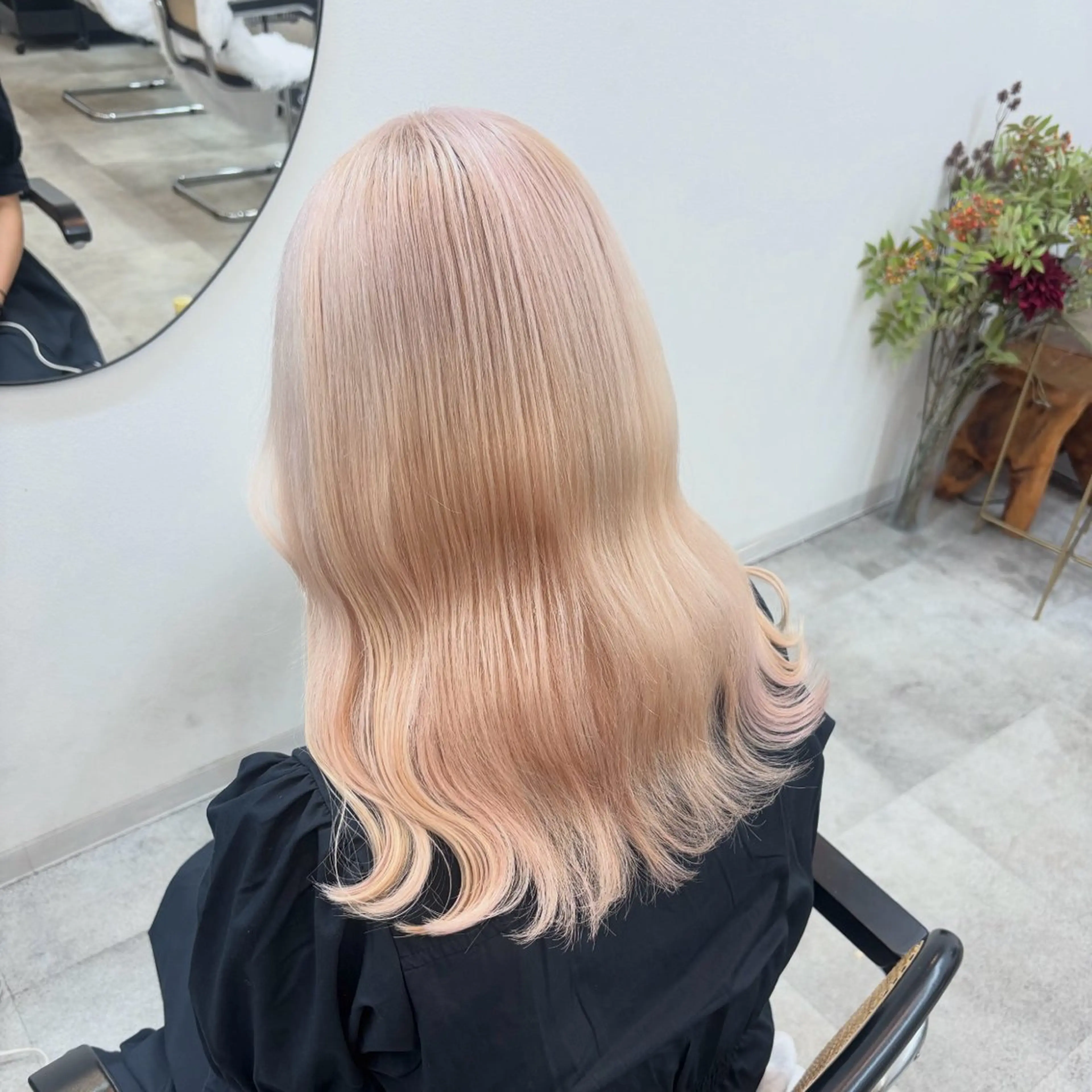 セミロング カラー ヘアカラー トリートメント ヘアセット 渋谷🩶ハイトーン 🩶FUMUのヘアスタイル