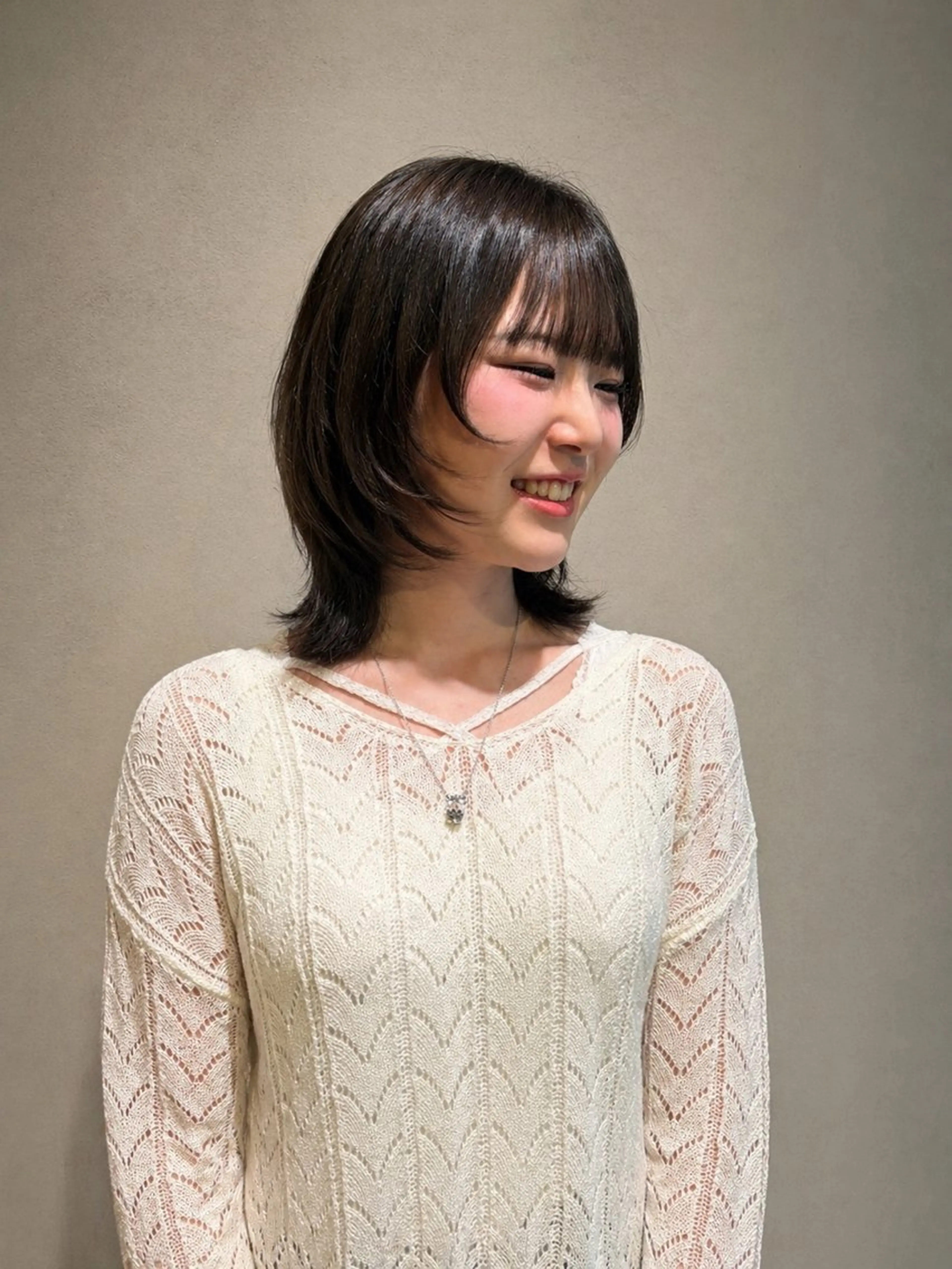 ミディアム レイヤーカット カット ここむぎ 🪄➰のヘアスタイル