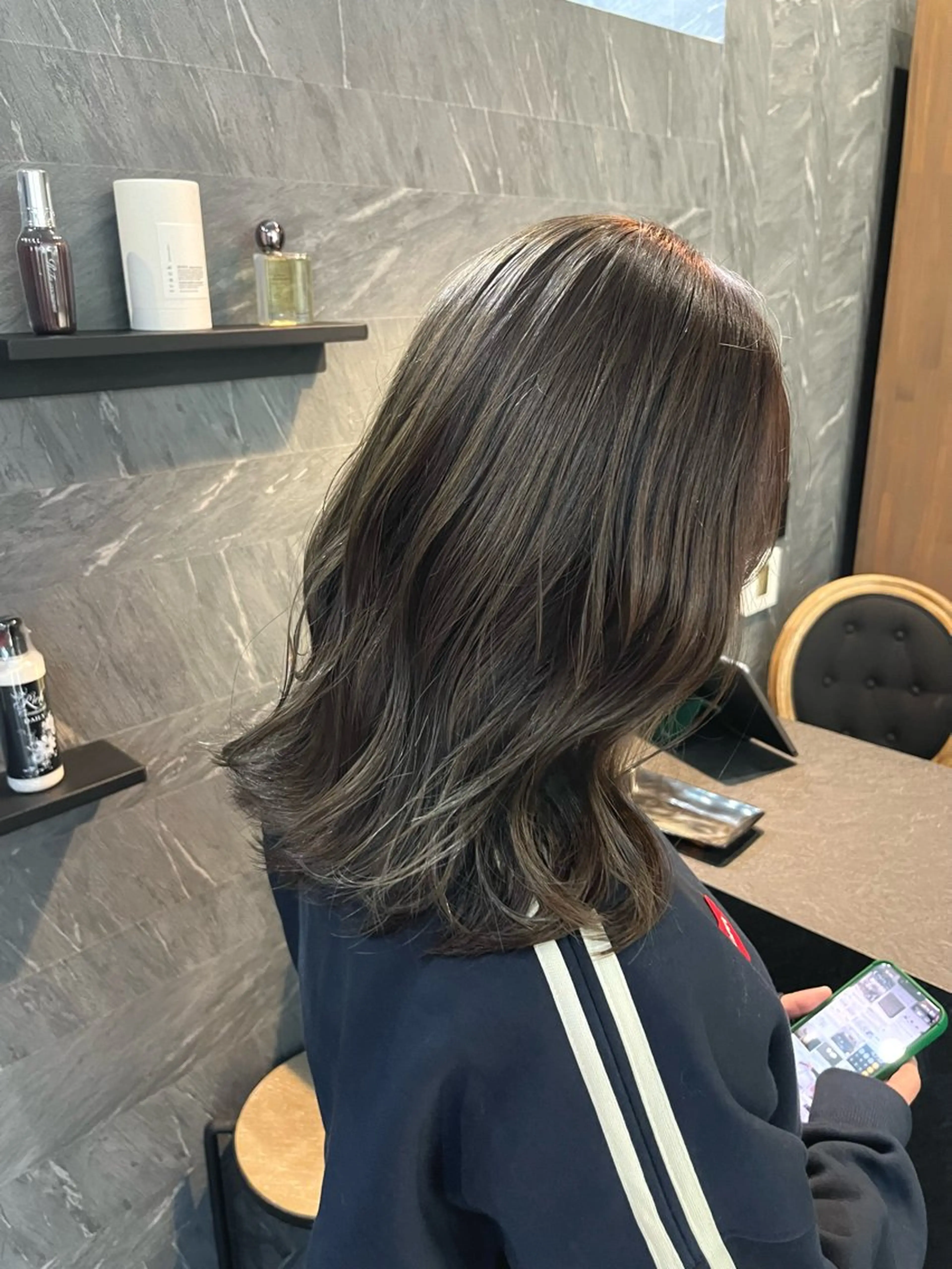 ミディアム カラー パーマ Day&Night kanaのヘアスタイル