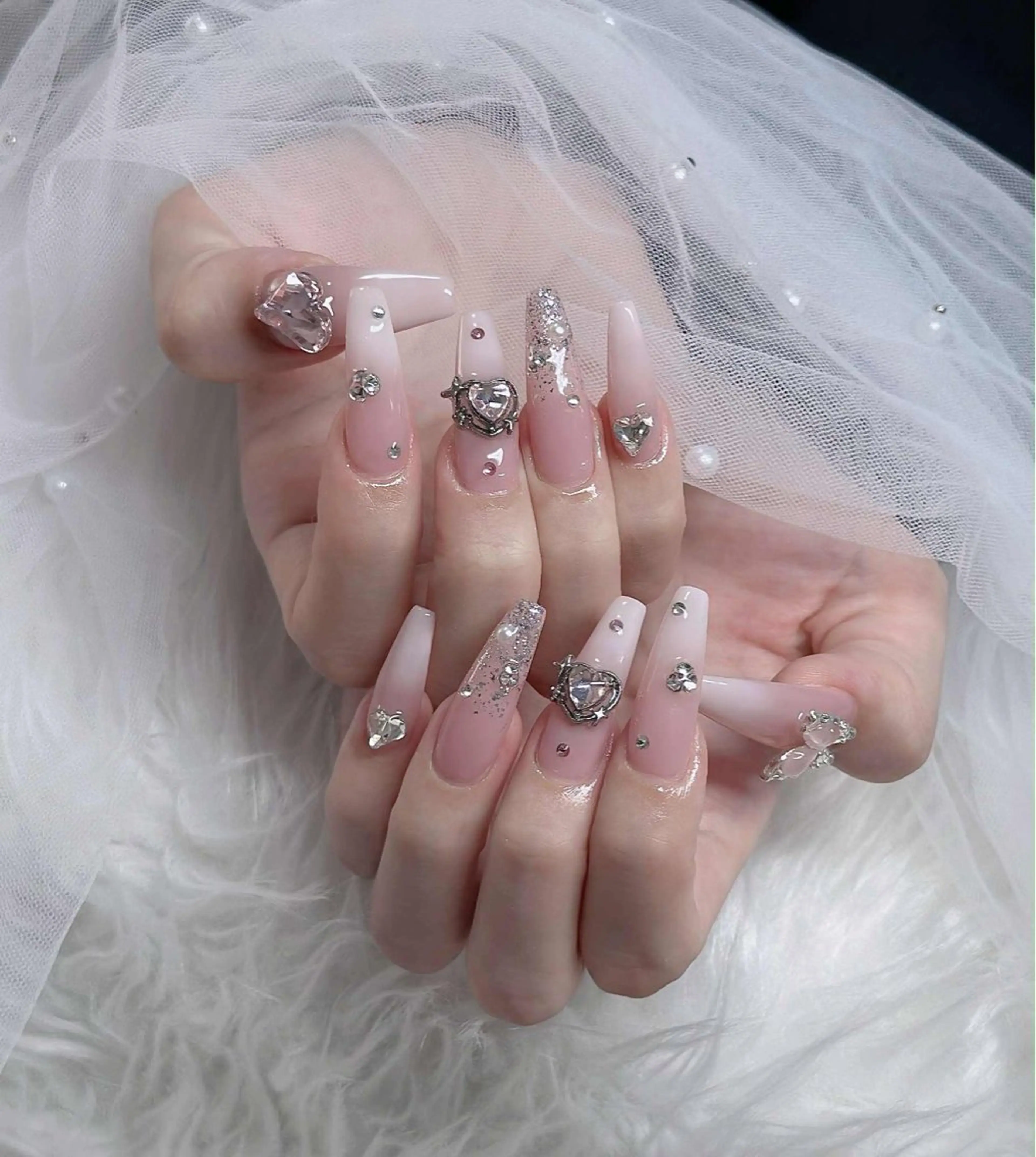 ネイル オーロラネイル フレンチネイル ジェルネイル ハロウィン 韓国ネイル ハンドネイル neco H.babynailのネイルデザイン