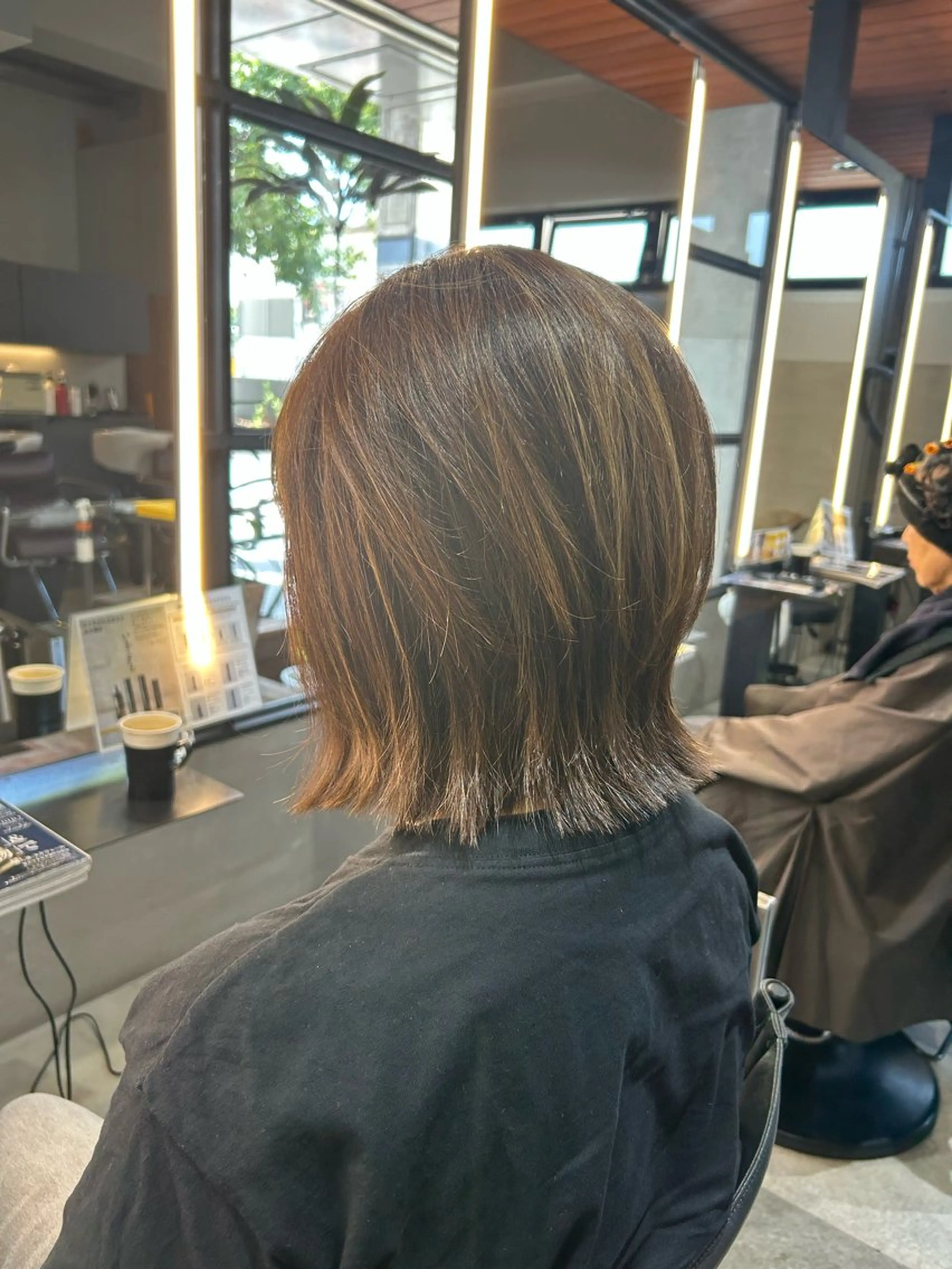 ミディアム カラー カット ヘアカラー 艶カラー／ベージュ/ ショート/安岡哲兵のヘアスタイル