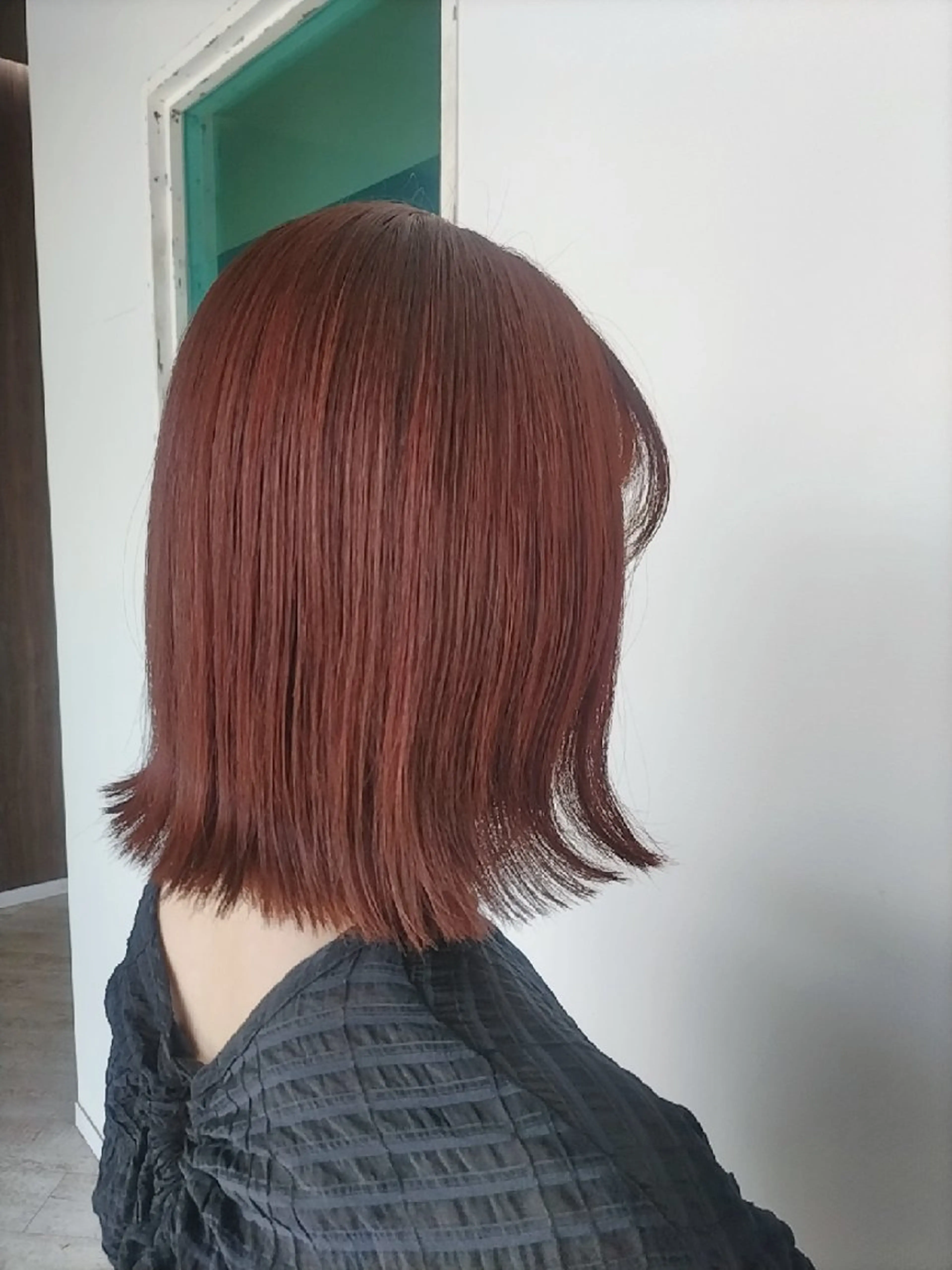 カラー レッドカラー 磯崎 美幸のヘアスタイル