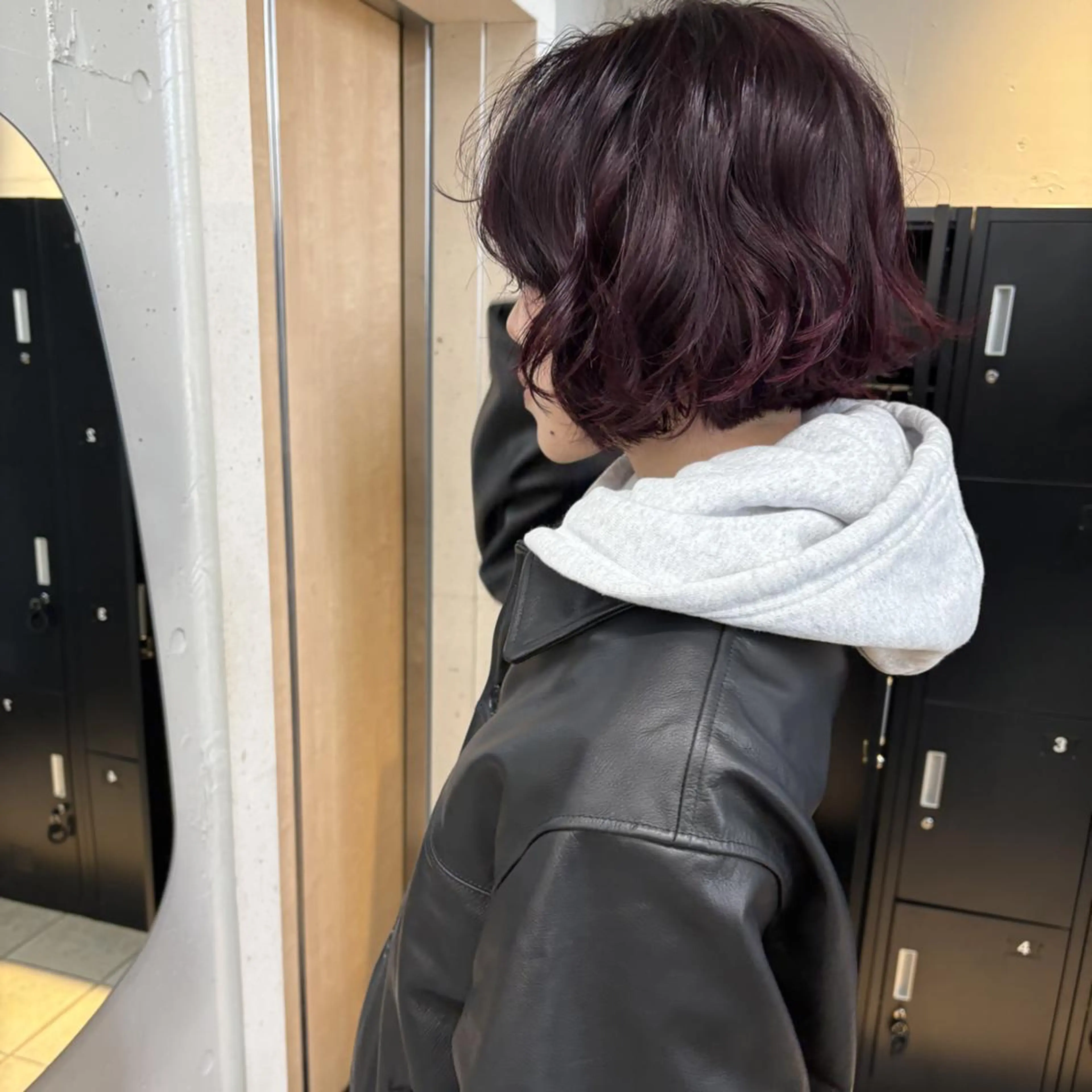 カラー ミディアム ボルドーカラー ボブ ヘアカラー トリートメント 韓国ヘア♡🇰🇷 暖色♡透明感カラー✨のヘアスタイル